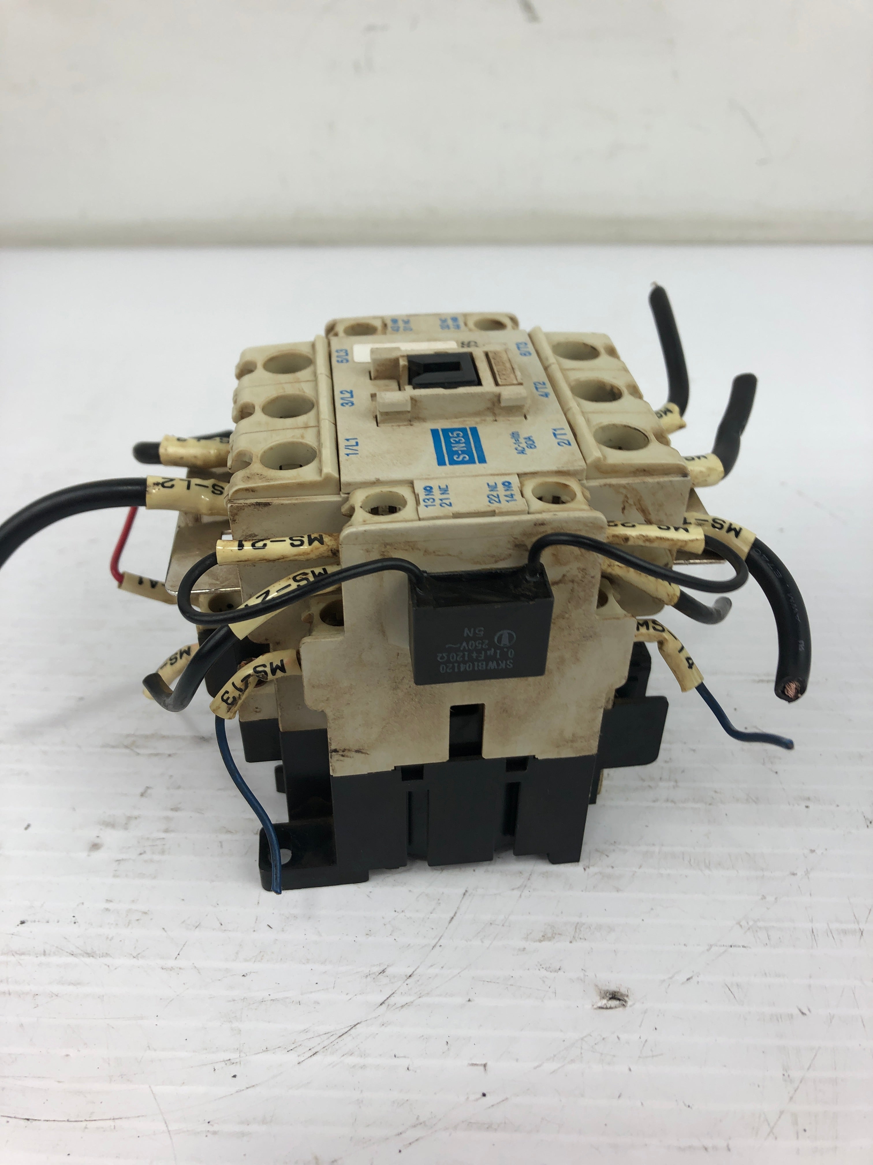 Mitsubishi S-N35 Magnetic Contactor 60 Amp