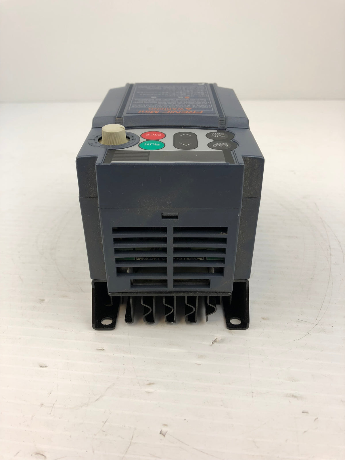 Fuji Electric FRN0.4C1S-2J Converter 3PH 200-240V 50/60Hz 1.8A