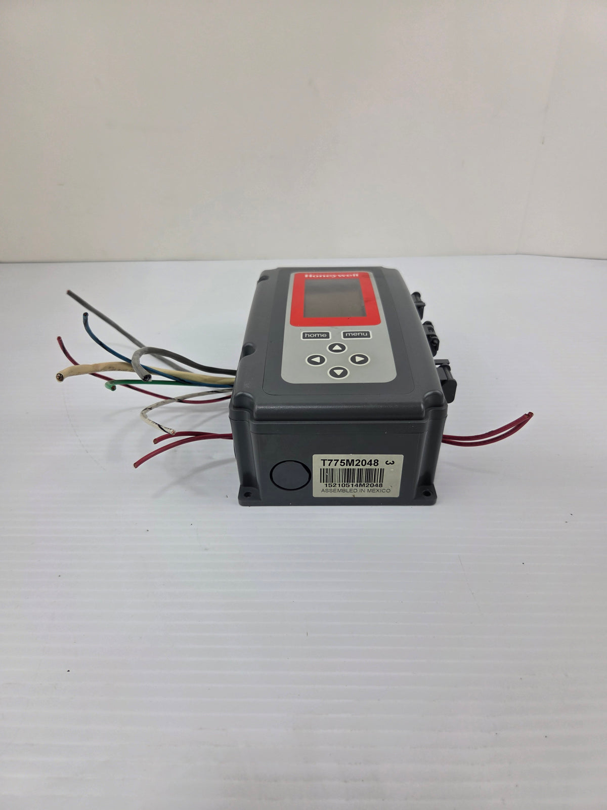 Honeywell T775M2048 Temperature Controller