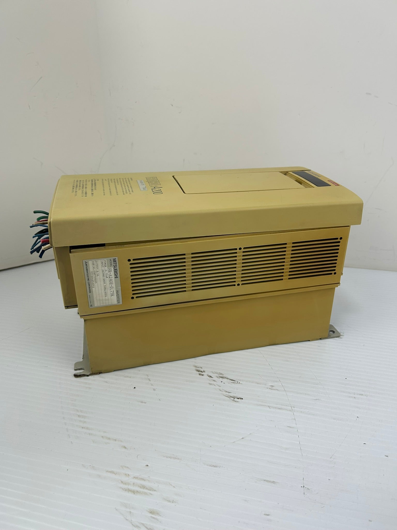 Mitsubishi FR-A240E-0.75K Inverter Freqrol A200 Drive 0.75kW Input 380-460VAC