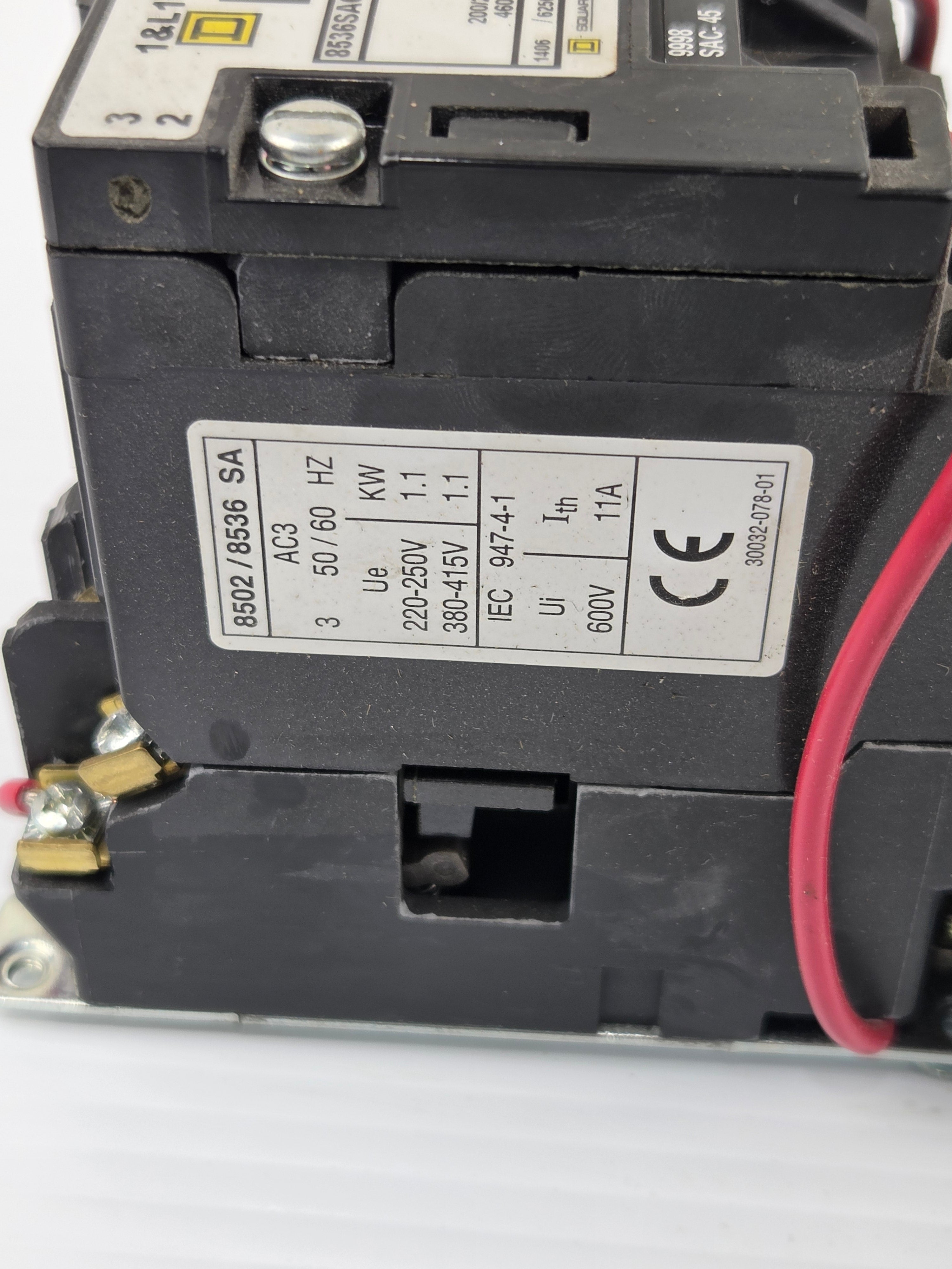 Square D 8536 SA Motor Starter 8536SAO12V02S Series B Size 00 8536SAO12S