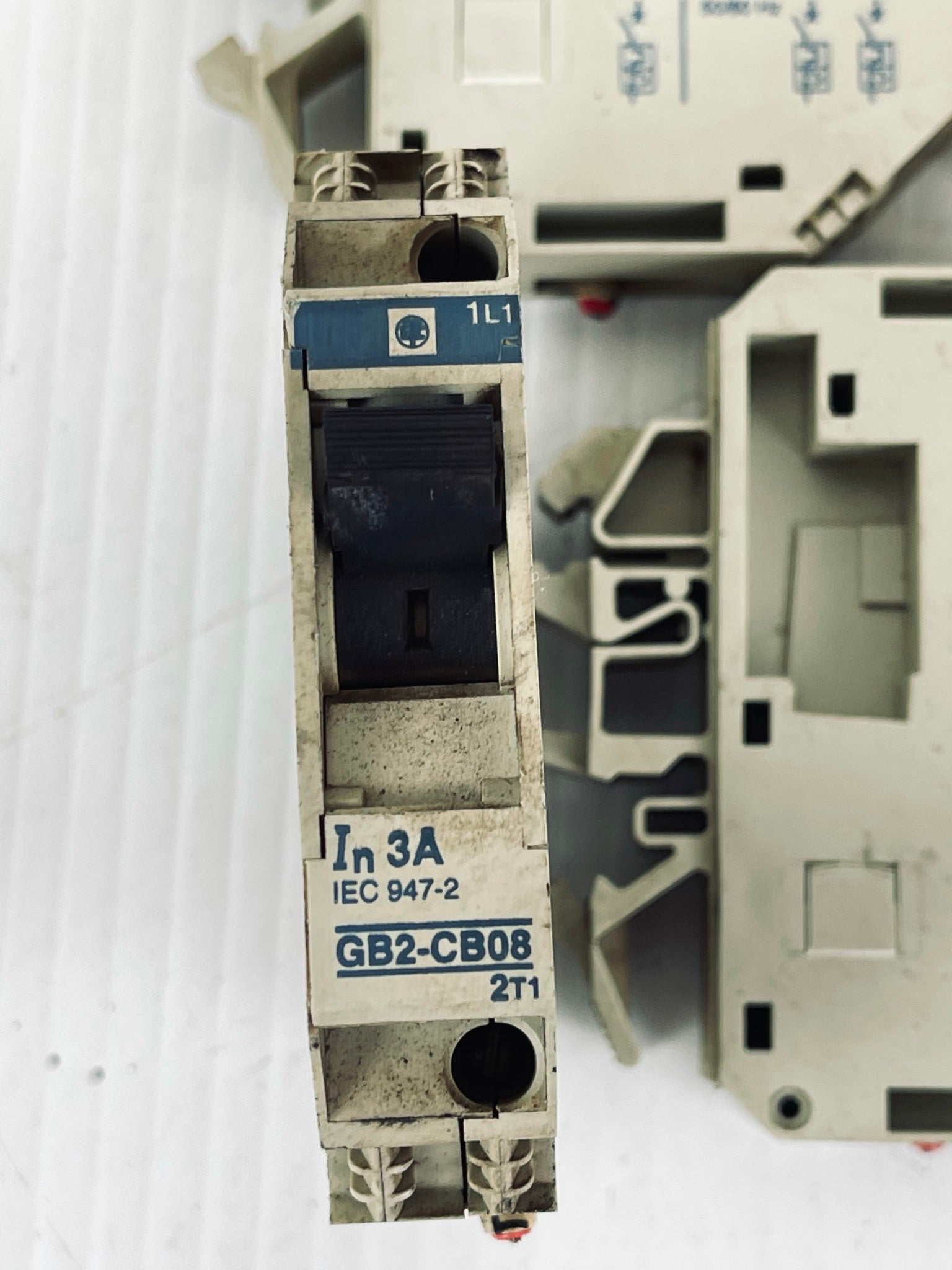 Lot of 7 Telemecanique Circuit Breaker GB2-CB08 3 Amp
