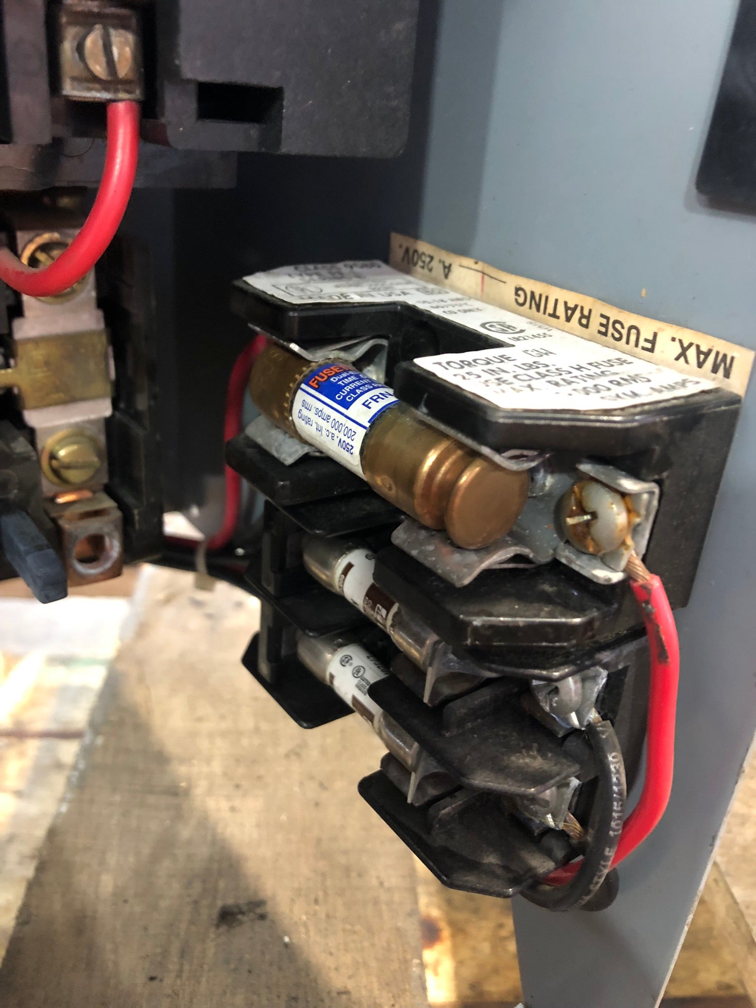 Square D G-271415 MCC Unit 2068596-A.001 70A Size 2 25HP 480V
