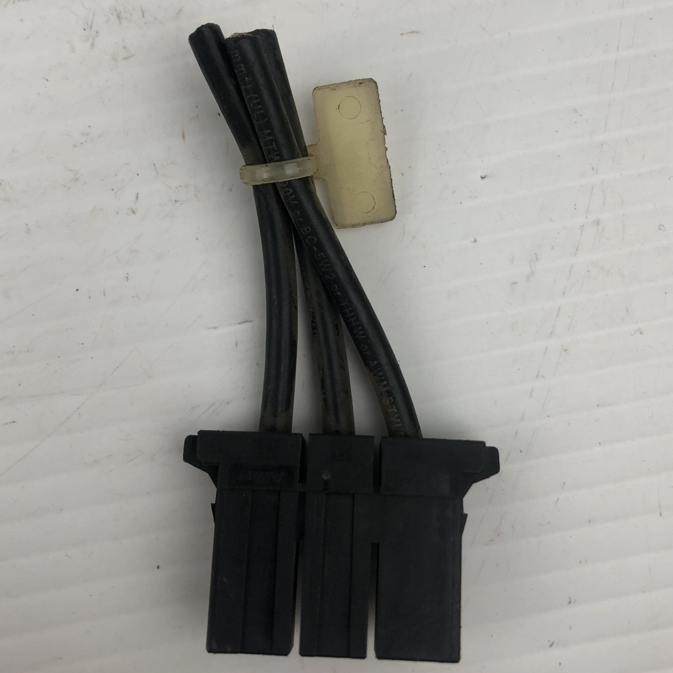 AMP D-5 Fanuc Power Cable Drive Plug Connector - Lot of 2
