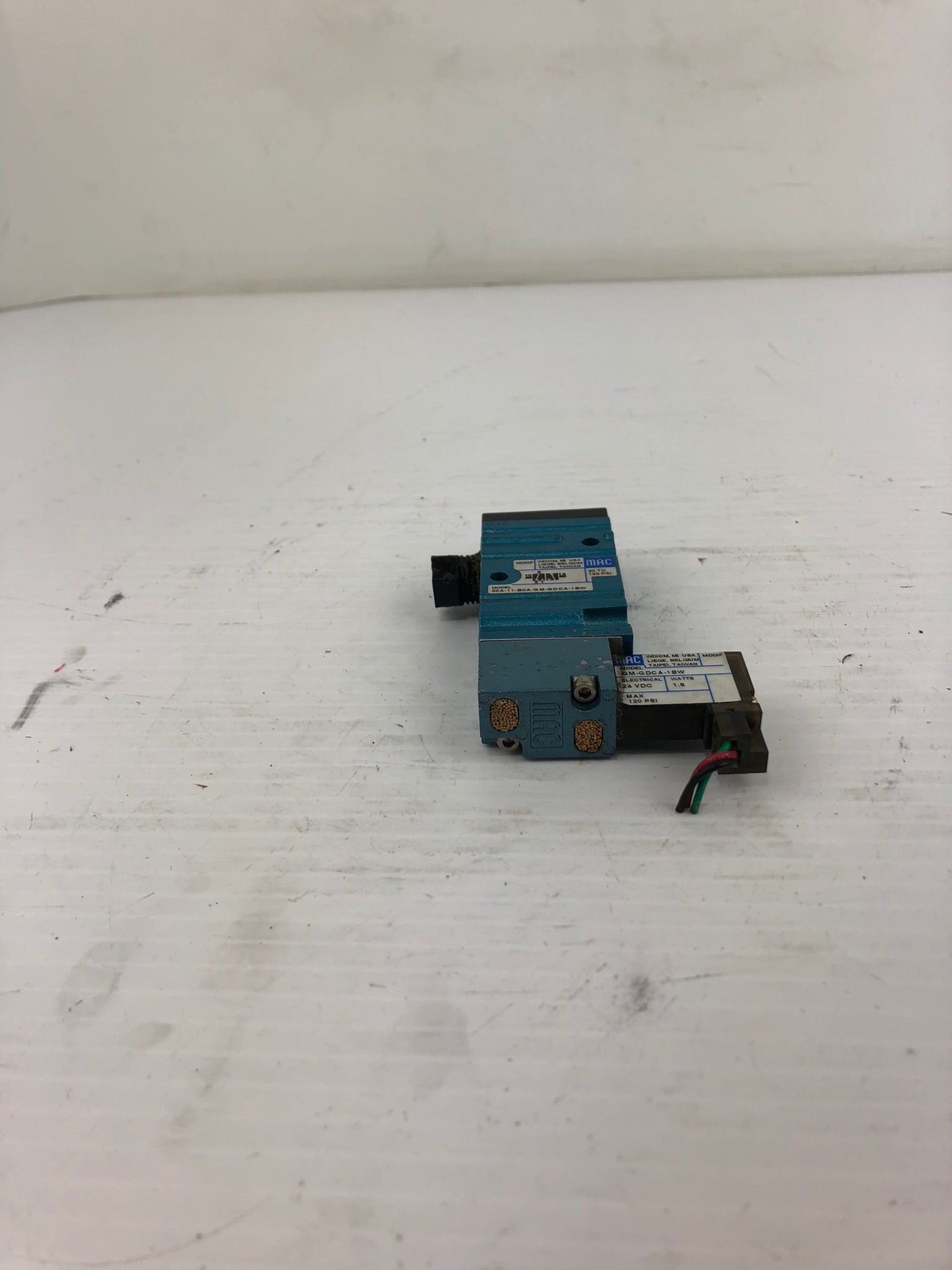 MAC 52A-11-B0A-GM-GDCA-1BW Valve GM-GDCA-1BW