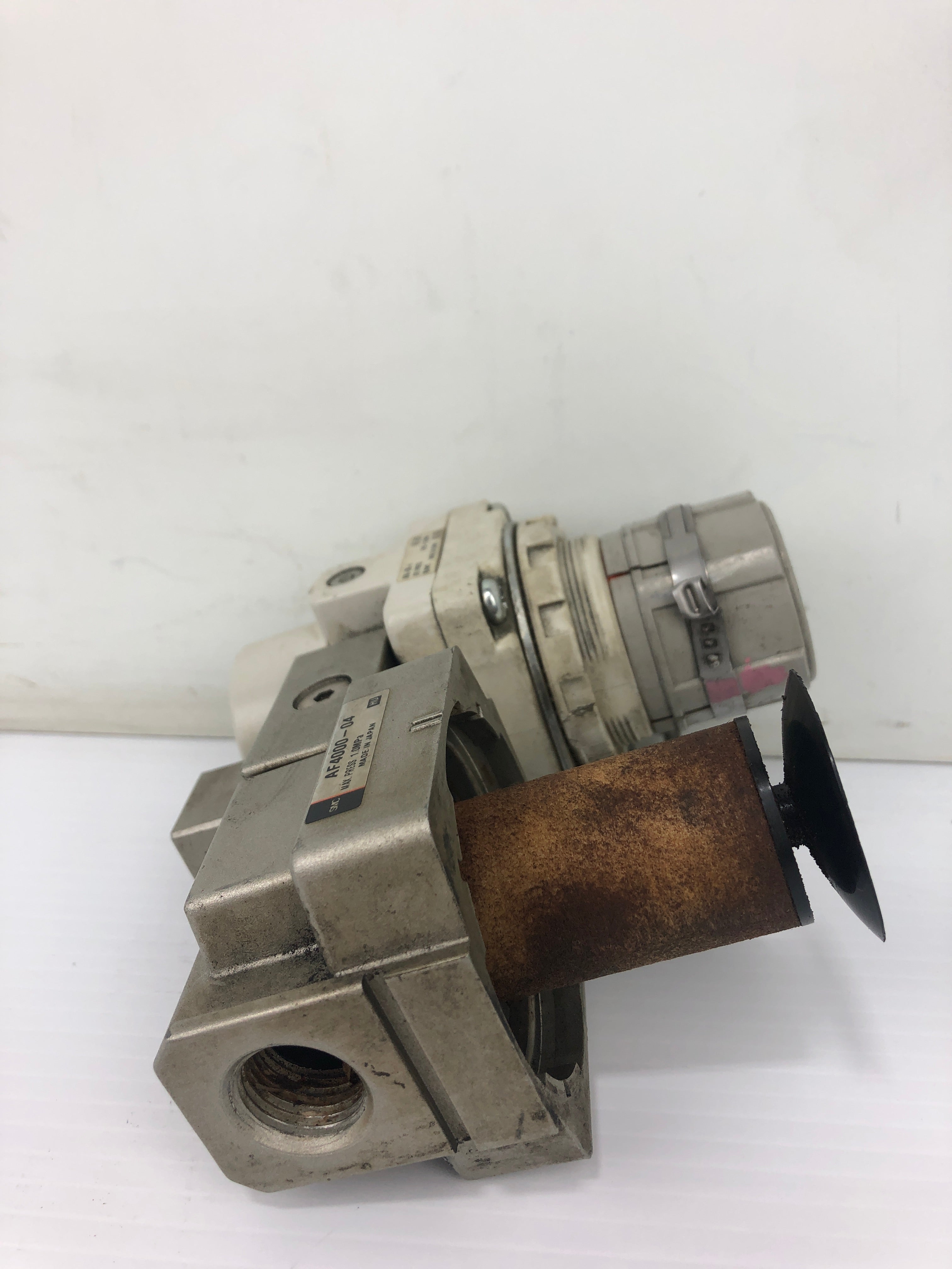 SMC AR40-04B-A Pressure Regulating Valve With AF4000-04 Air Filter Assembly