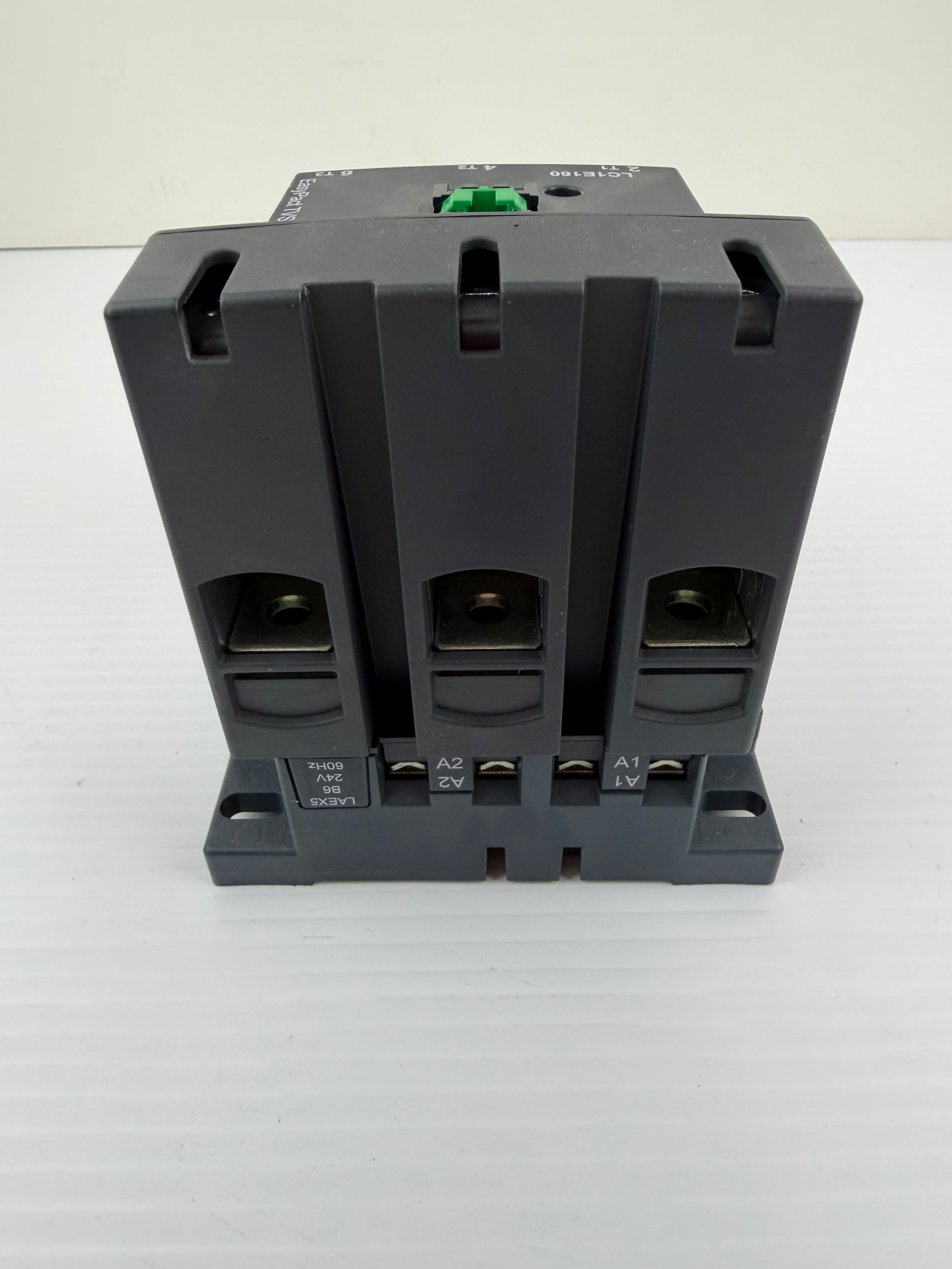 Schneider Electric Contactor LC1E160 200 A 690 V 8 kV Ships from US