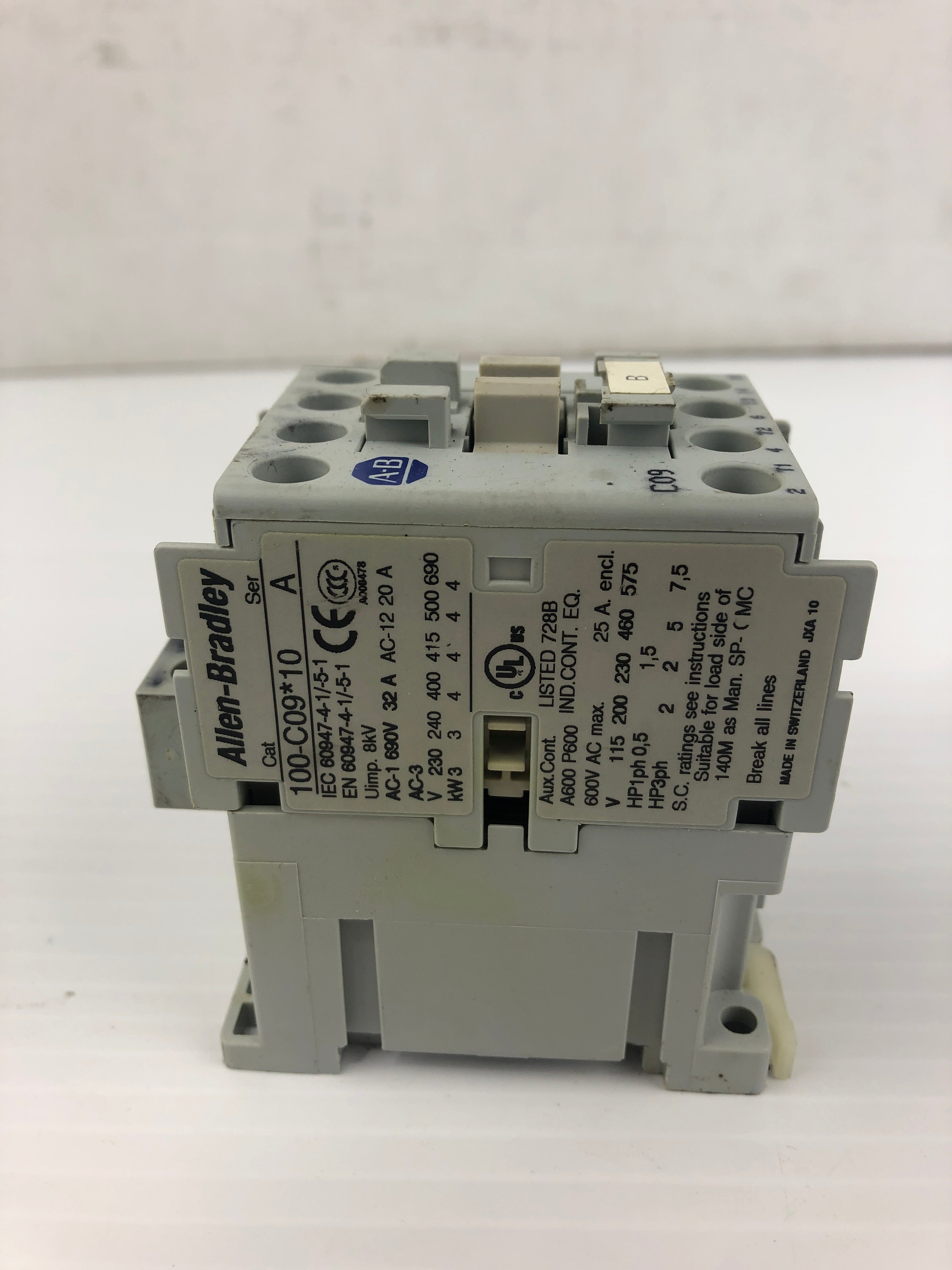 Allen-Bradley 100-C09*10 Contactor Ser. A 690V 32A 3PH 6kV - Lot of 2