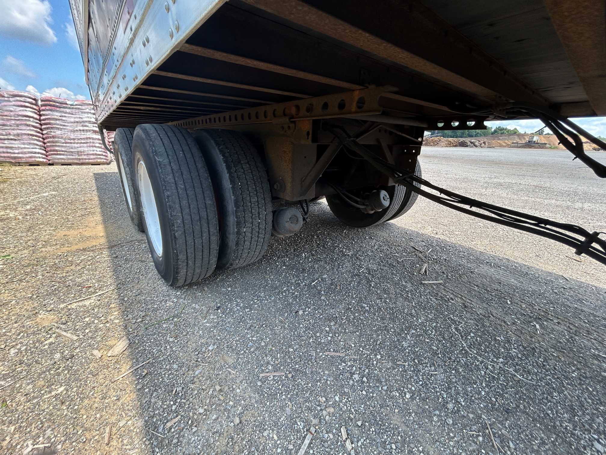 2004 Trailmobile 53' Dry Van Semi Trailer Air Ride Swing Doors 2MN01JAH541001015
