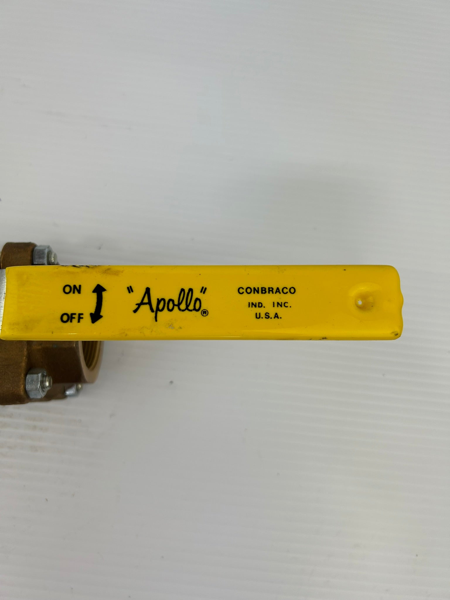 Apollo 400 W0G Brass Valve with Handle 1-1/2"