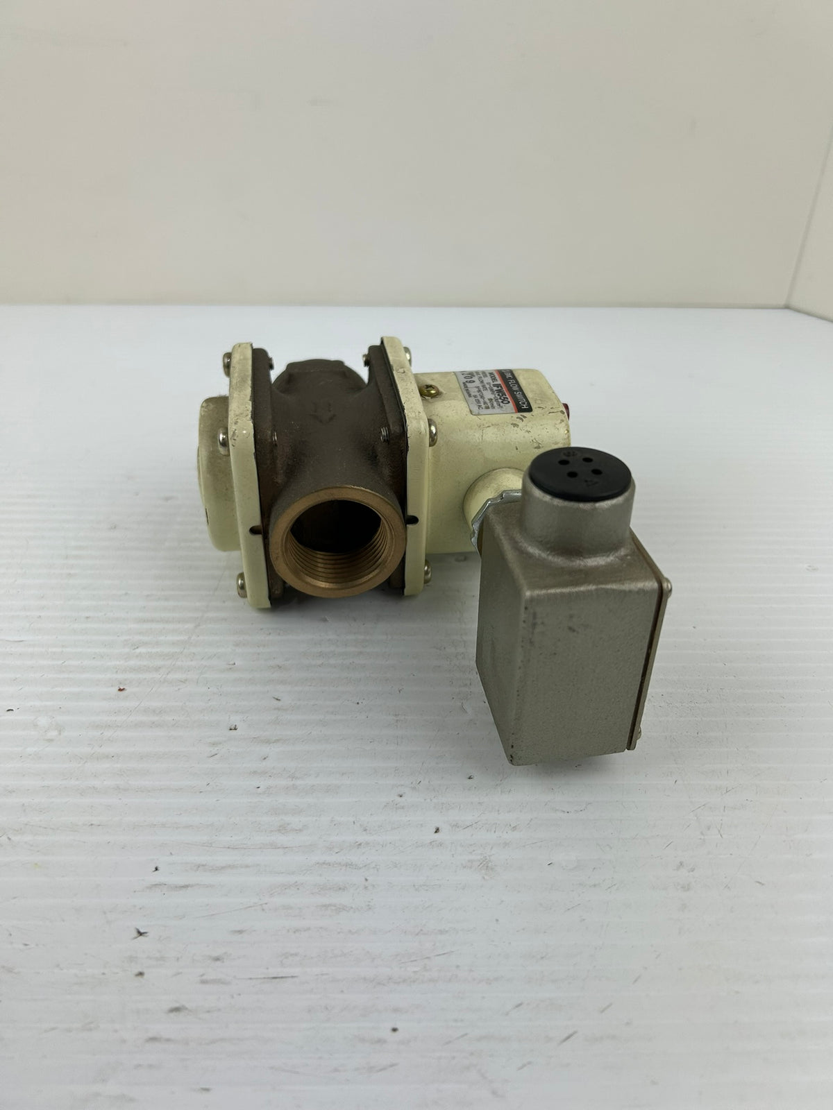 SMC IFW550 Industrial Flow Switch 50 L/min 5A 125V AC