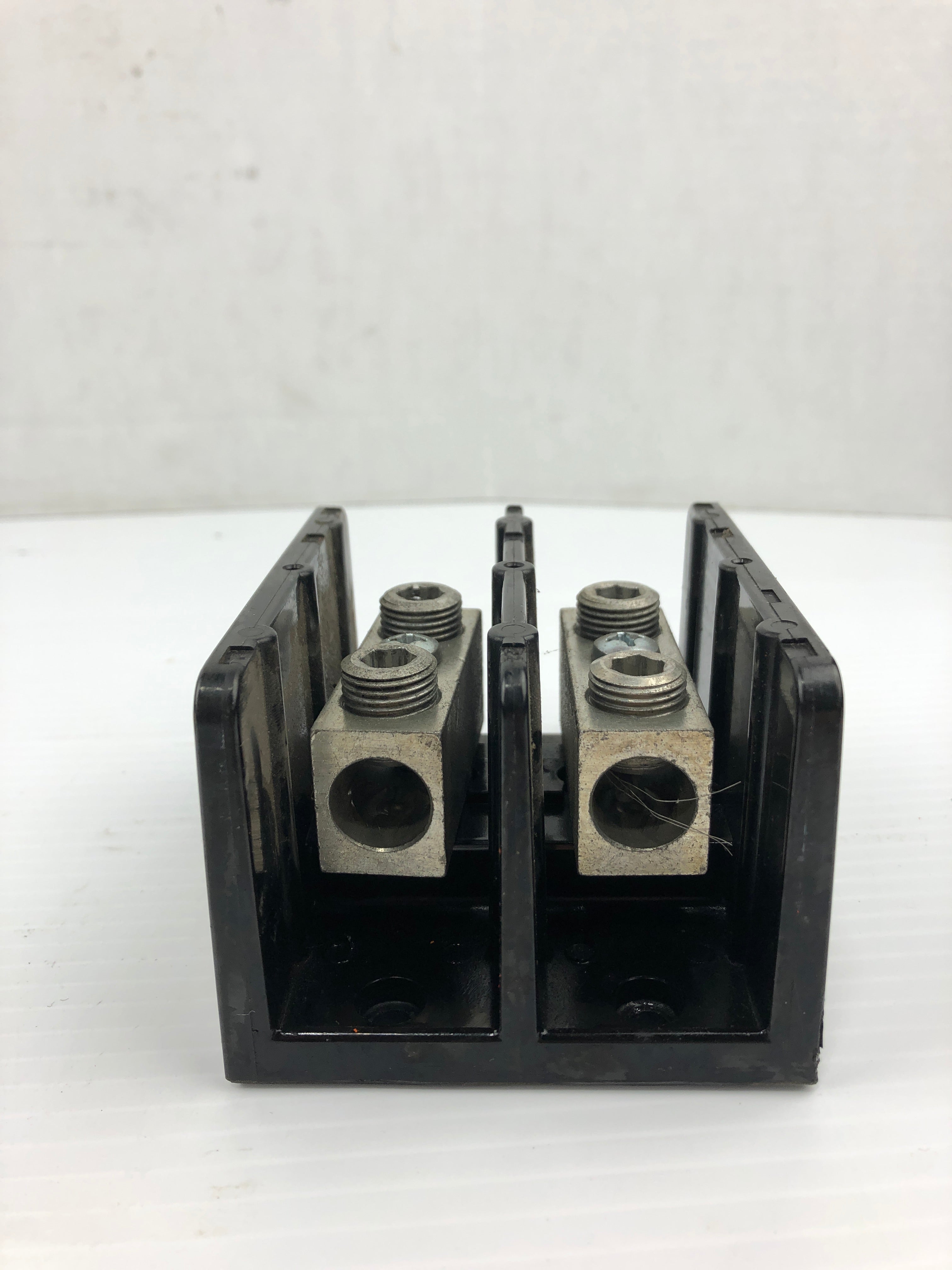 Marathon 1432123 Power Block 600V 255A 2P - Lot of 2
