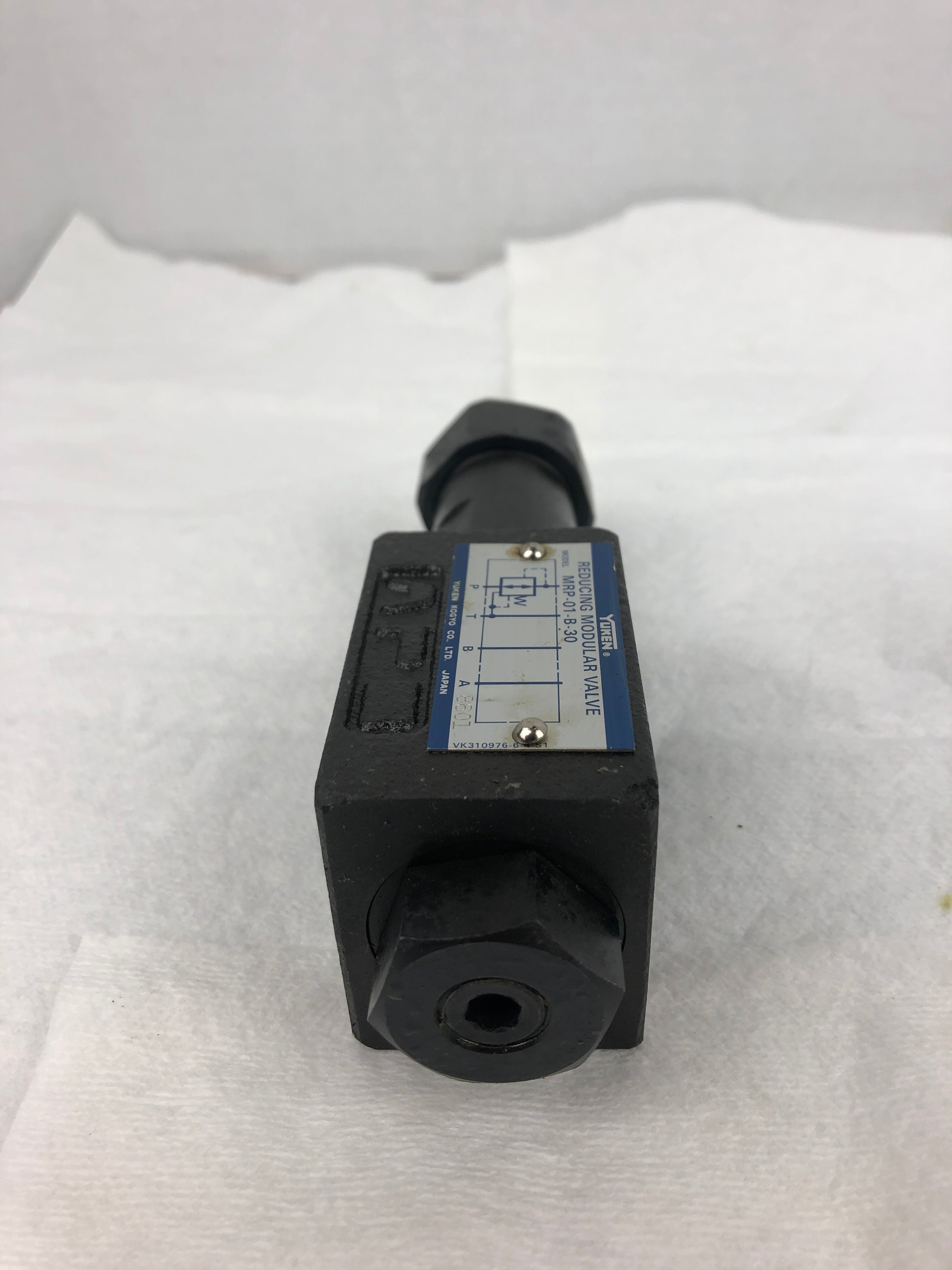 Yuken MRP-01-B-30 Reducing Modular Valve