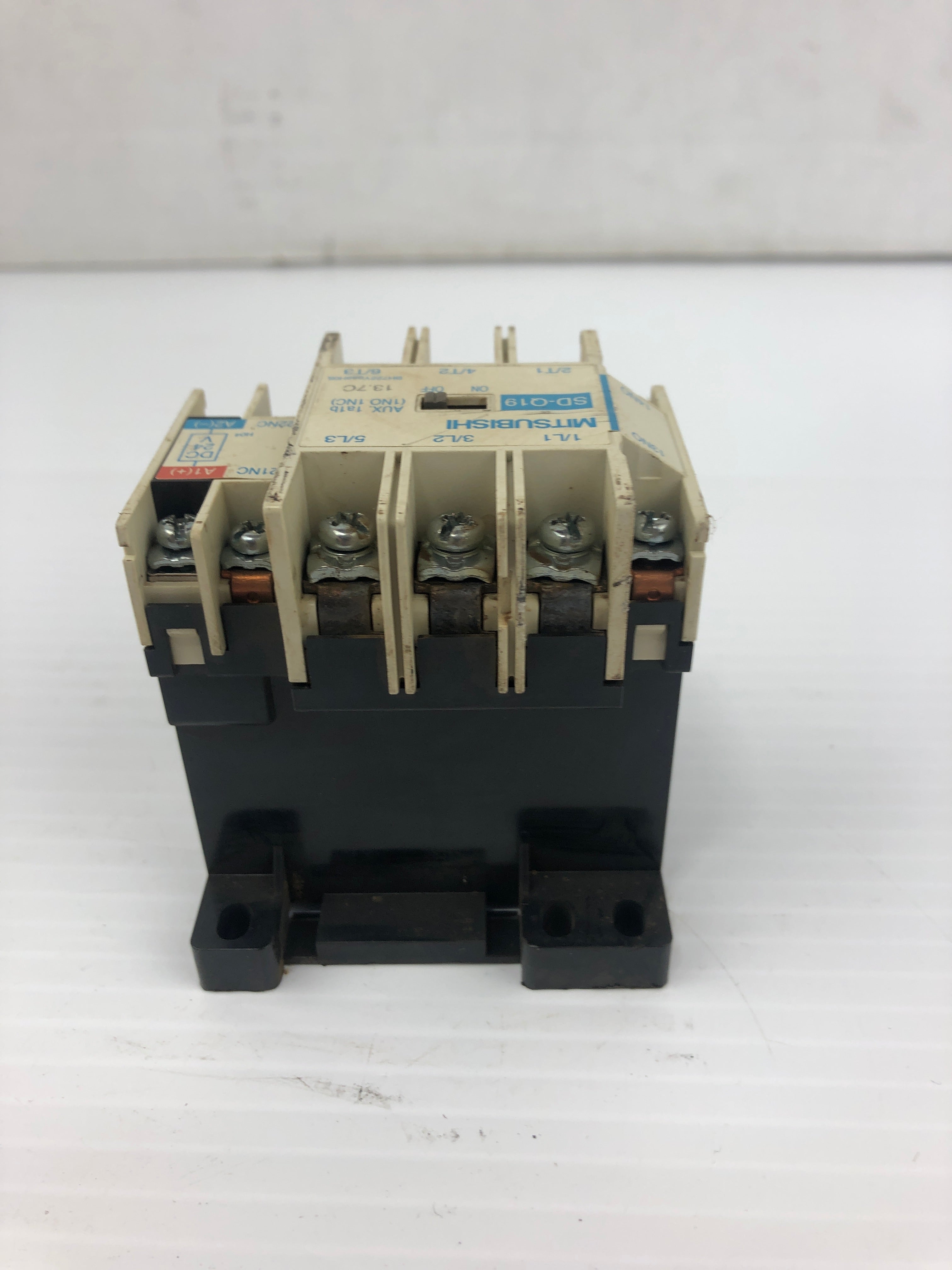 Mitsubishi SD-Q19 Magnetic Contactor BH722Y989H05