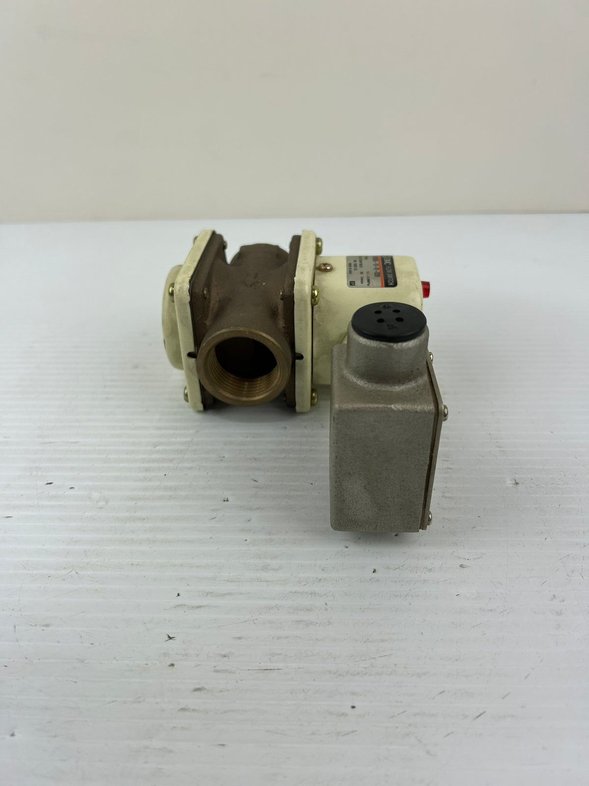 SMC IFW550-10-01-X209 Industrial Flow Switch 80 L/min 5A 125V AC