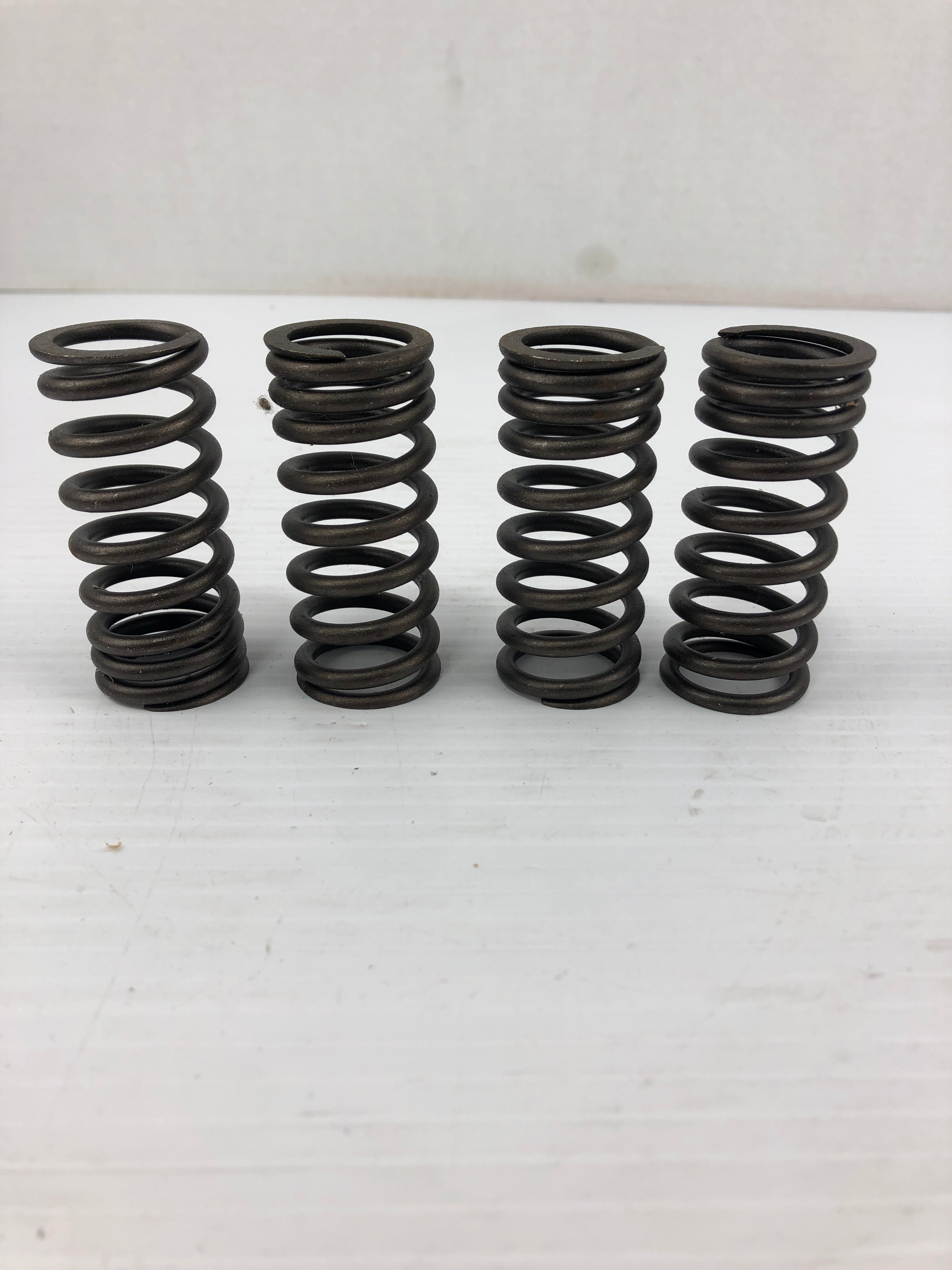 Clevite 2121245 Engine Valve Spring 212-1245