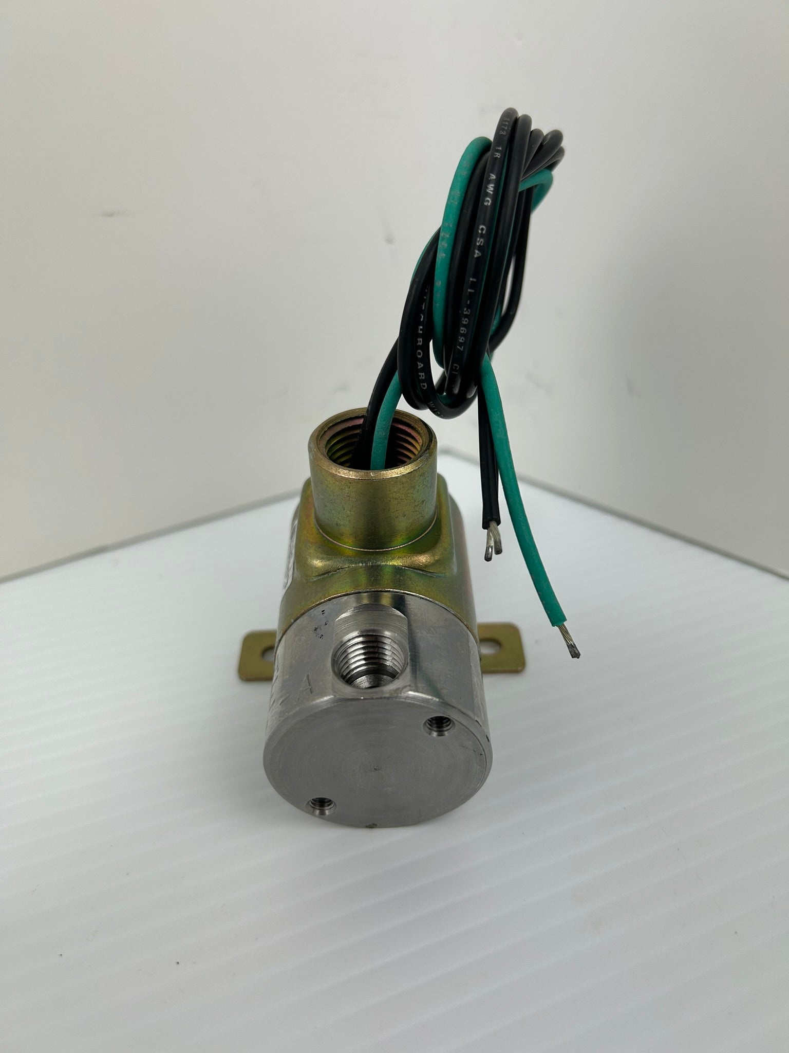 Versa ESM-8302-66-H-WE-3-D048 General Valve 75PSIG 48VDC 9.5W