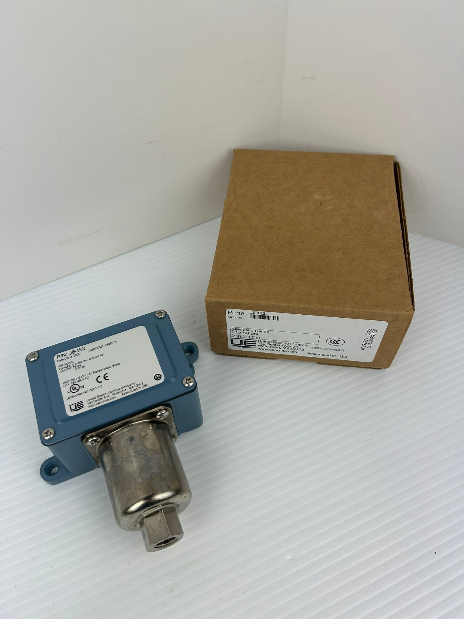 United Electric Controls J6-152 Pressure Switch 0-50PSI 0-3.4bar