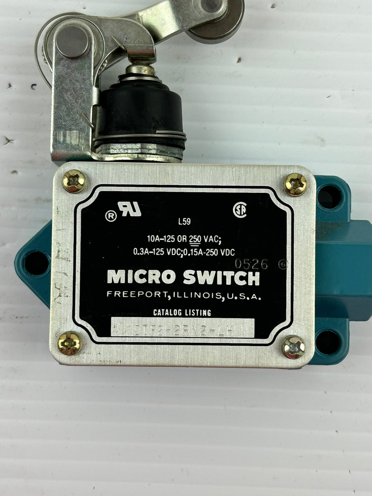 Micro Switch L59 Limit Switch Roller Lever 10A 125/250VAC DTF2-2RN2-LH