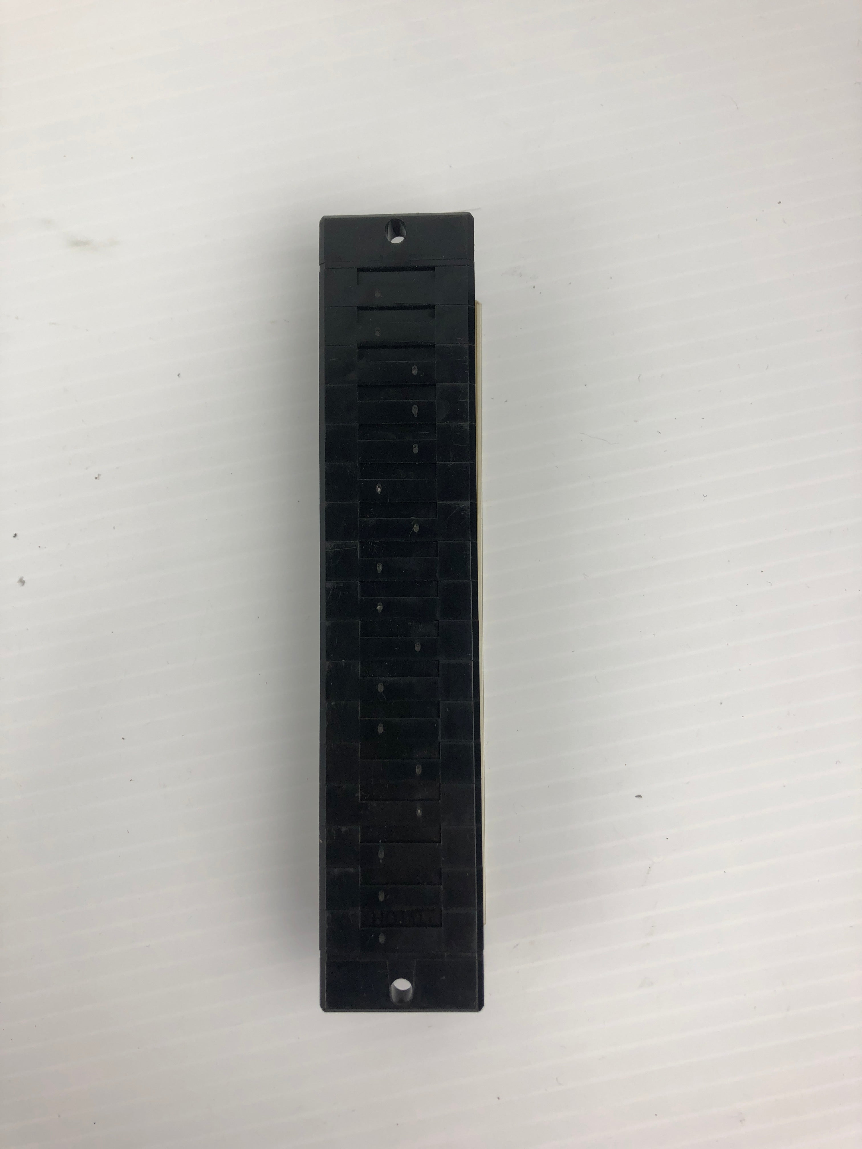 Idec BTB15 Terminal Block 600V 1.25mm² 10A 17P