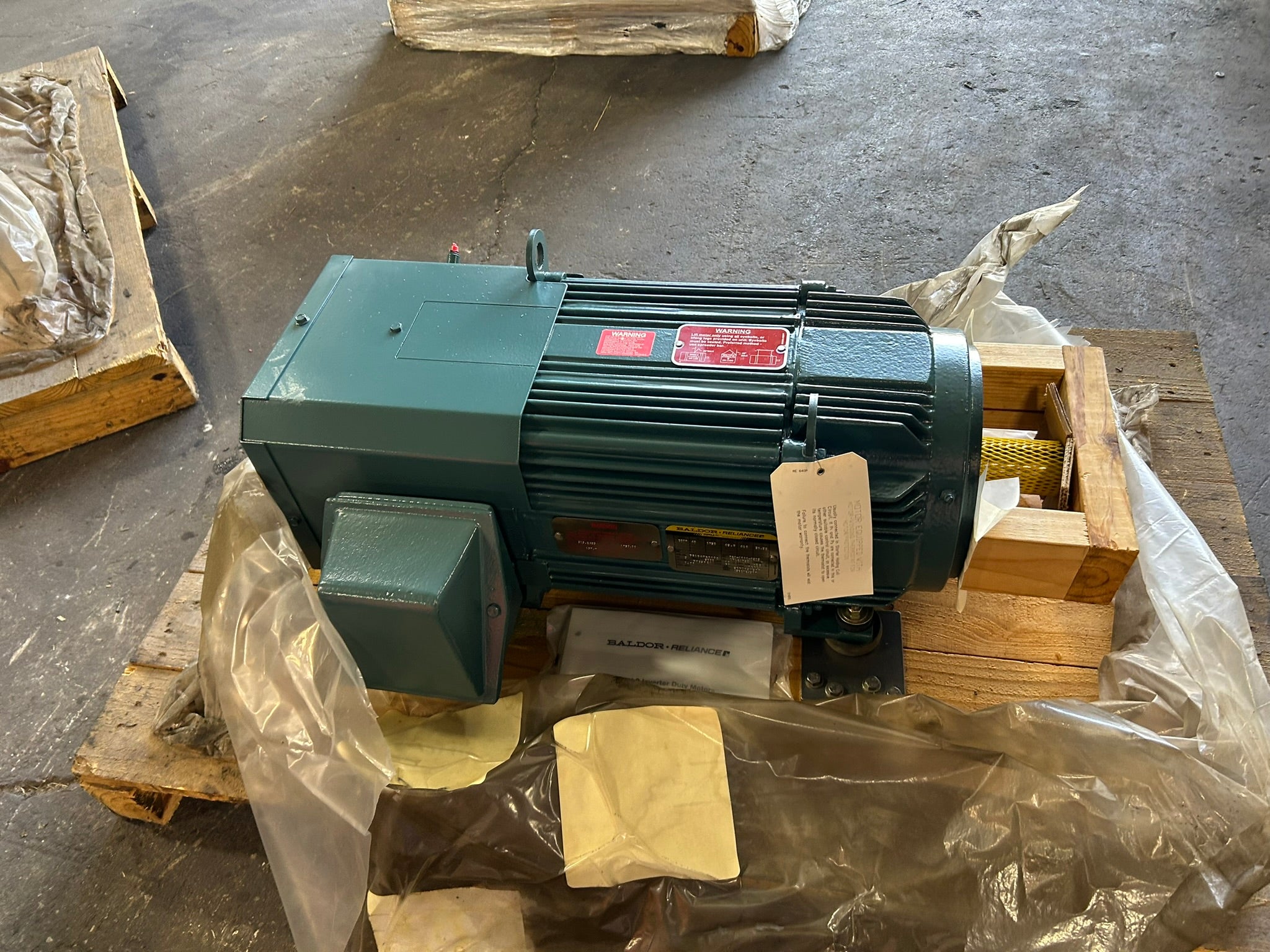 ABB Baldor Reliance 40HP Inverter Duty AC Motor F21-A000-0305 TEFC 460V 3PH