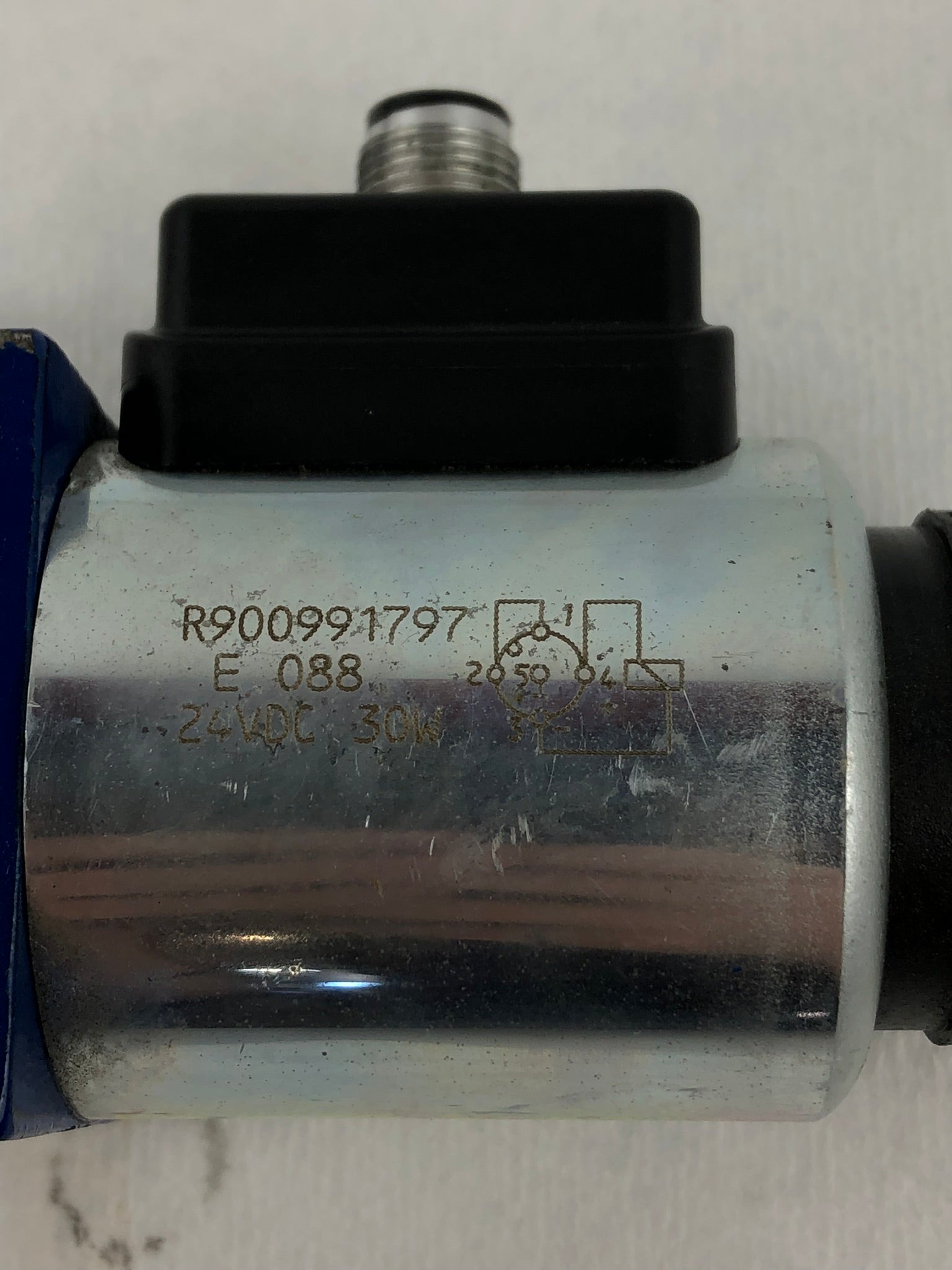 Rexroth 4WE 6 D62/EG24N9K33L Control Valve R900705206