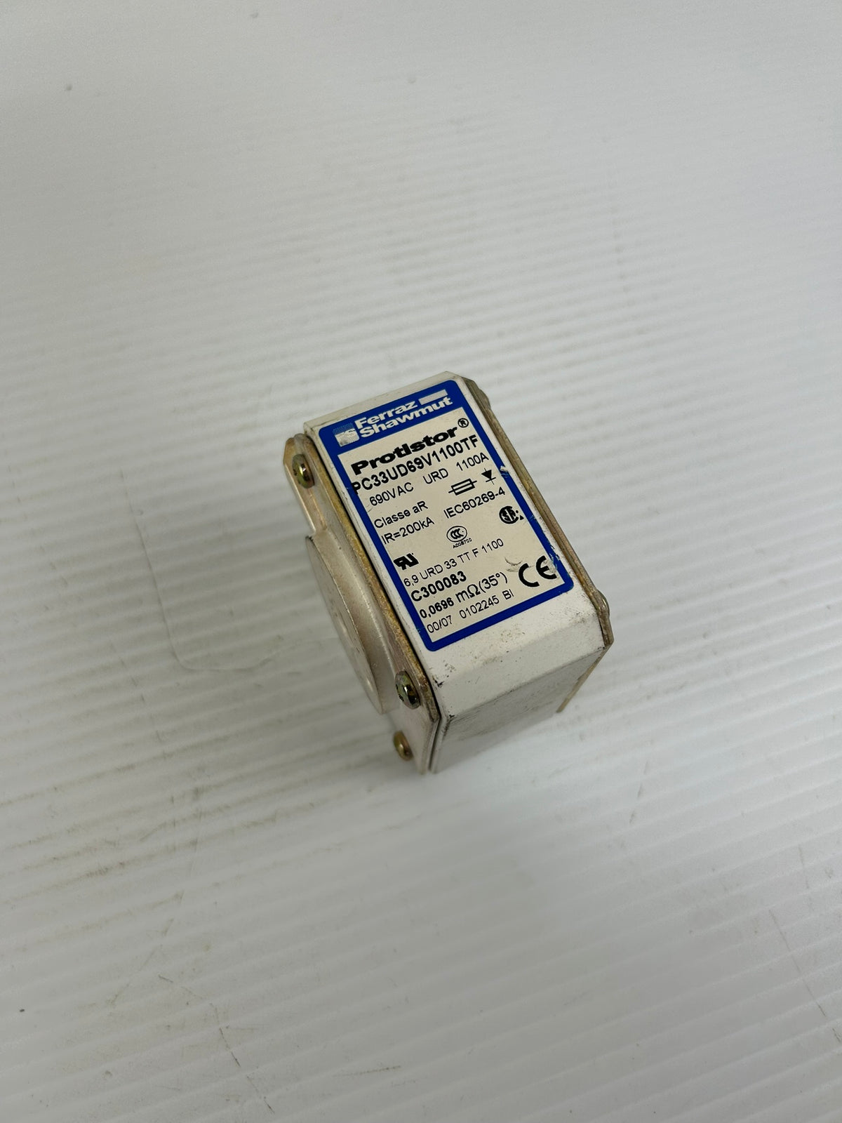 Ferraz Shawmut PC33UD69V1100TF Fuse Protistor 690VAC URD 1100A