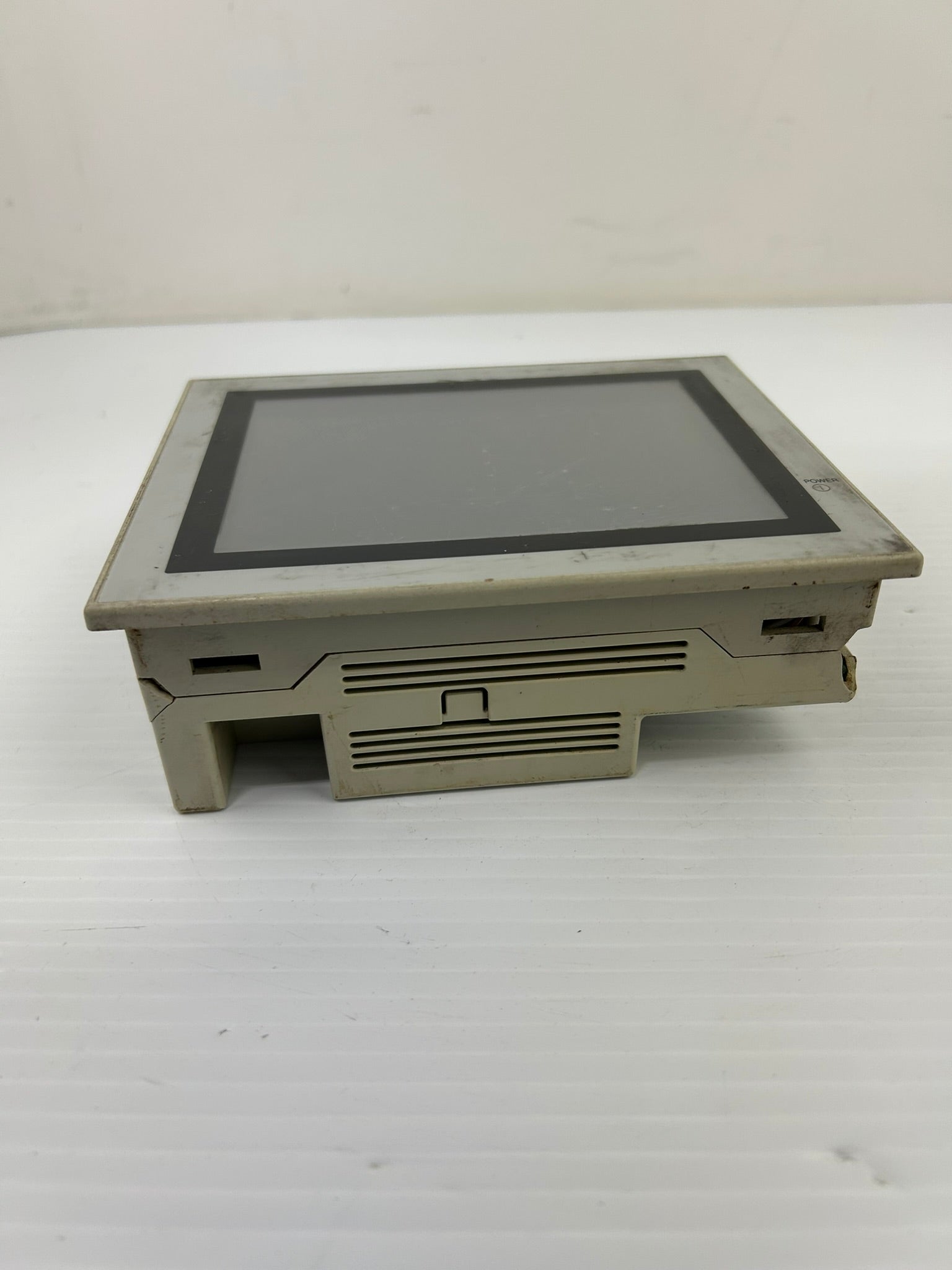 Mitsubishi F940GOT-LWD-E Graphic Operation Terminal Programmable Controller