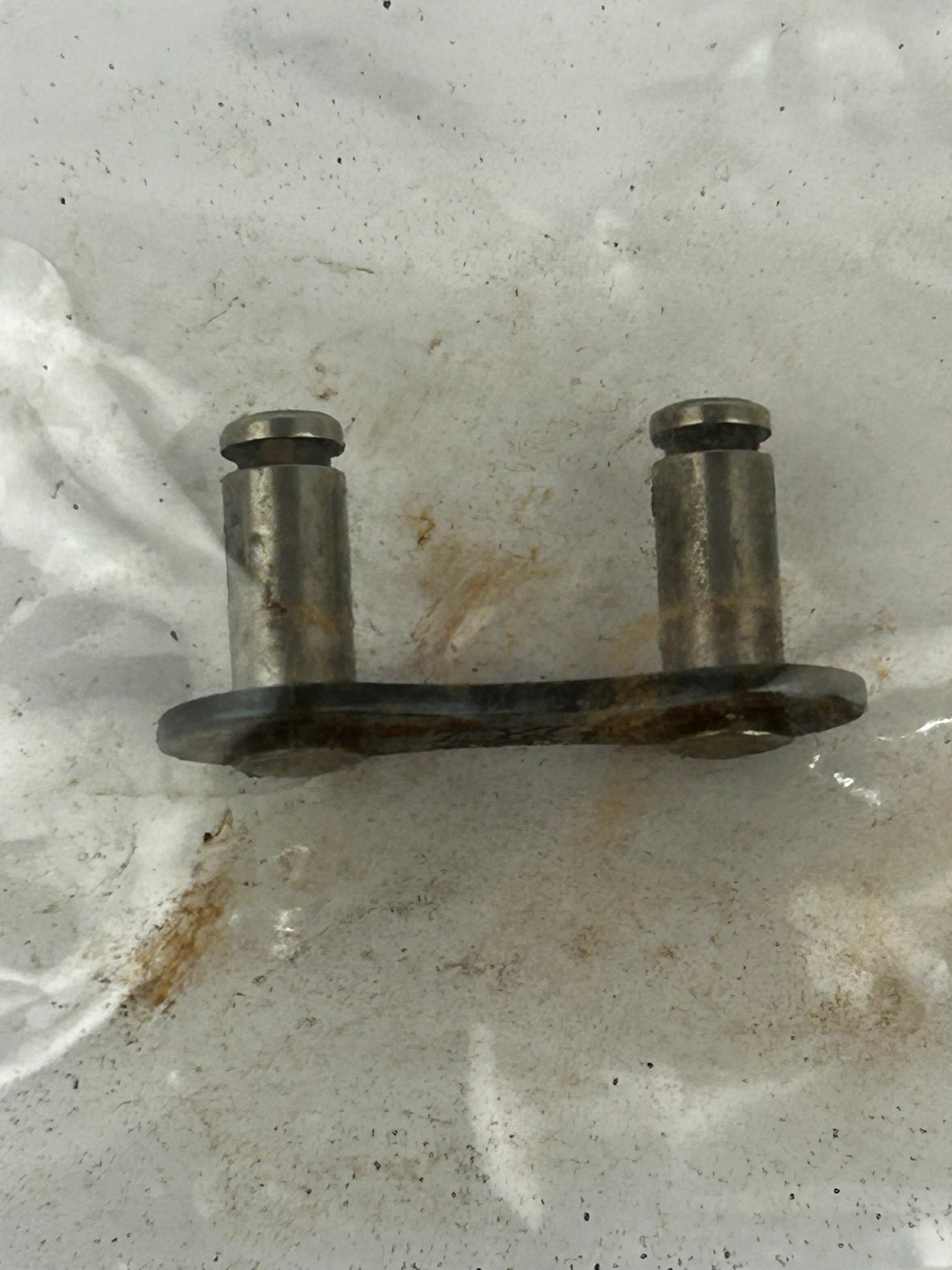 Connecting Link Spring Clip Type Number 43 1/2" Pitch x 1/8" Wide - Boxof 25