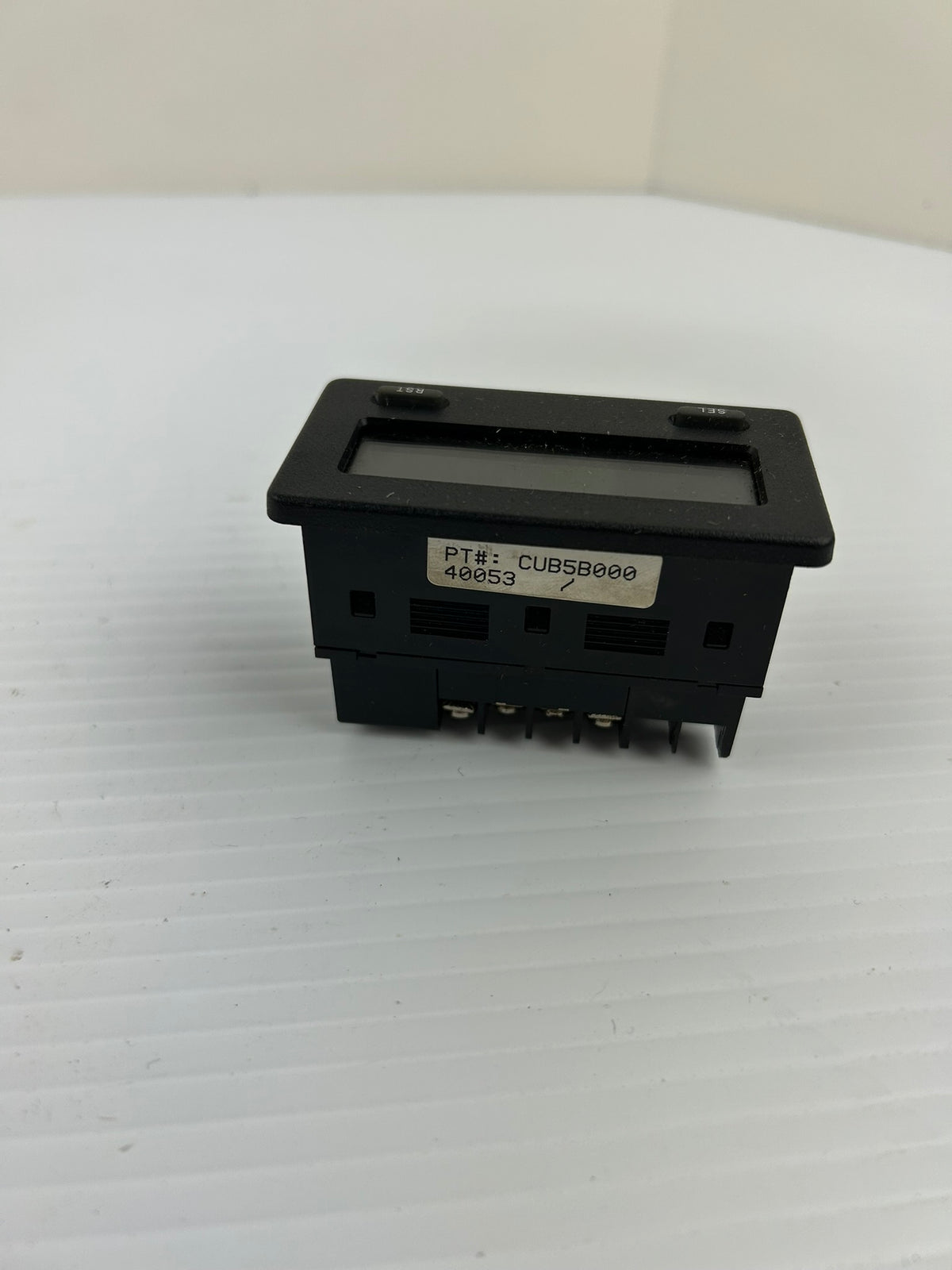 Red Lion CUB5 Dual Counter Rate Indicator 8 Digit Panel Meter 9-28VDC CUB5B000