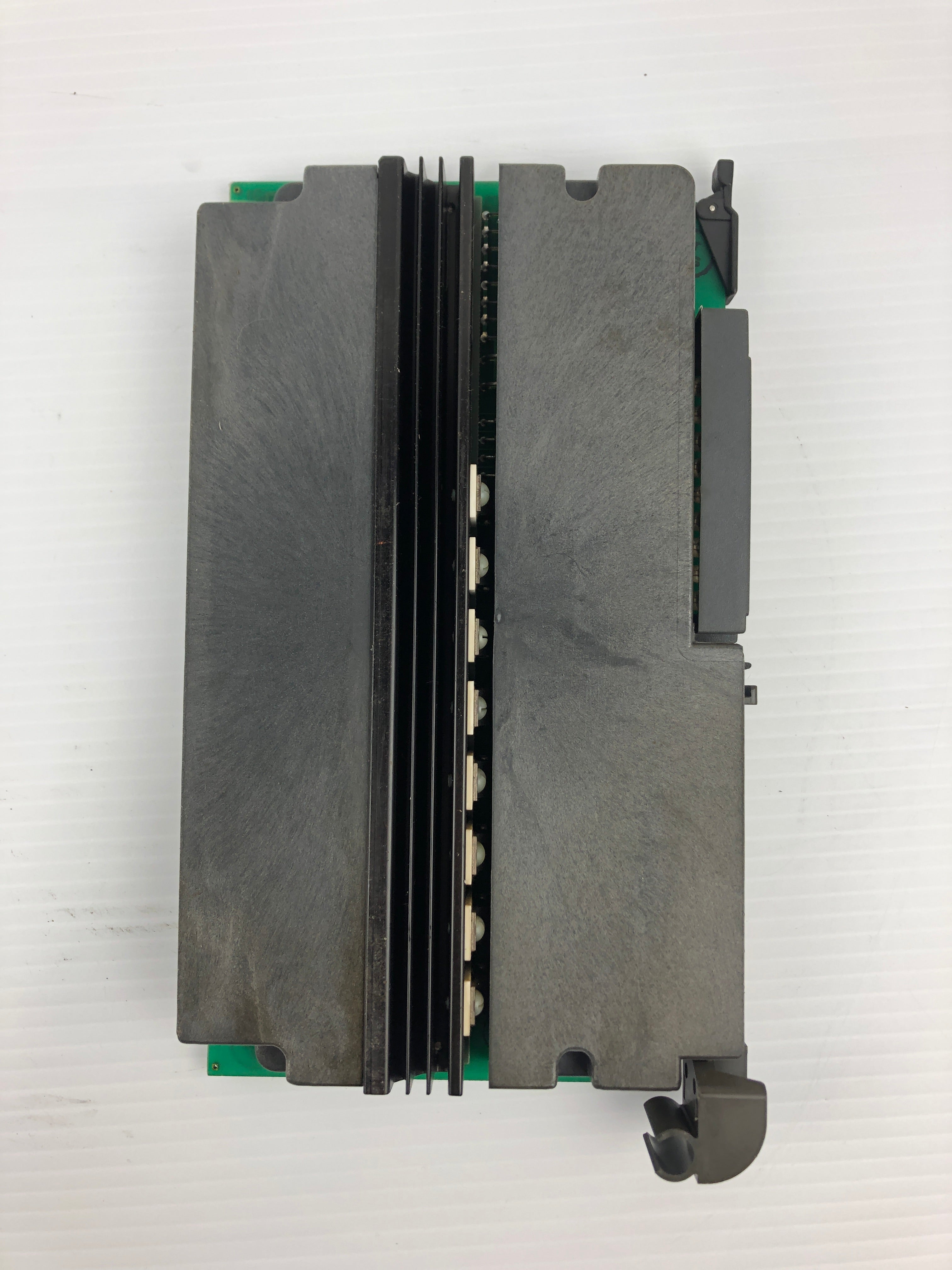 Allen-Bradley 1771-OA AC Output Module Series B 120V