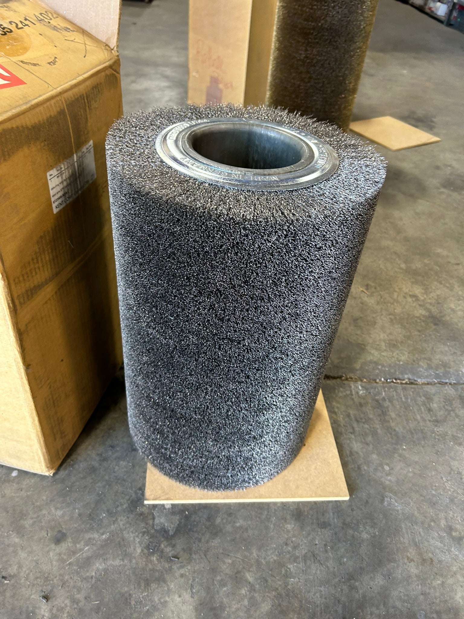 Kent 388.27K.45 Wide Face Deburring Brush 12"x18" .014" 6123486-RSA-L 30104