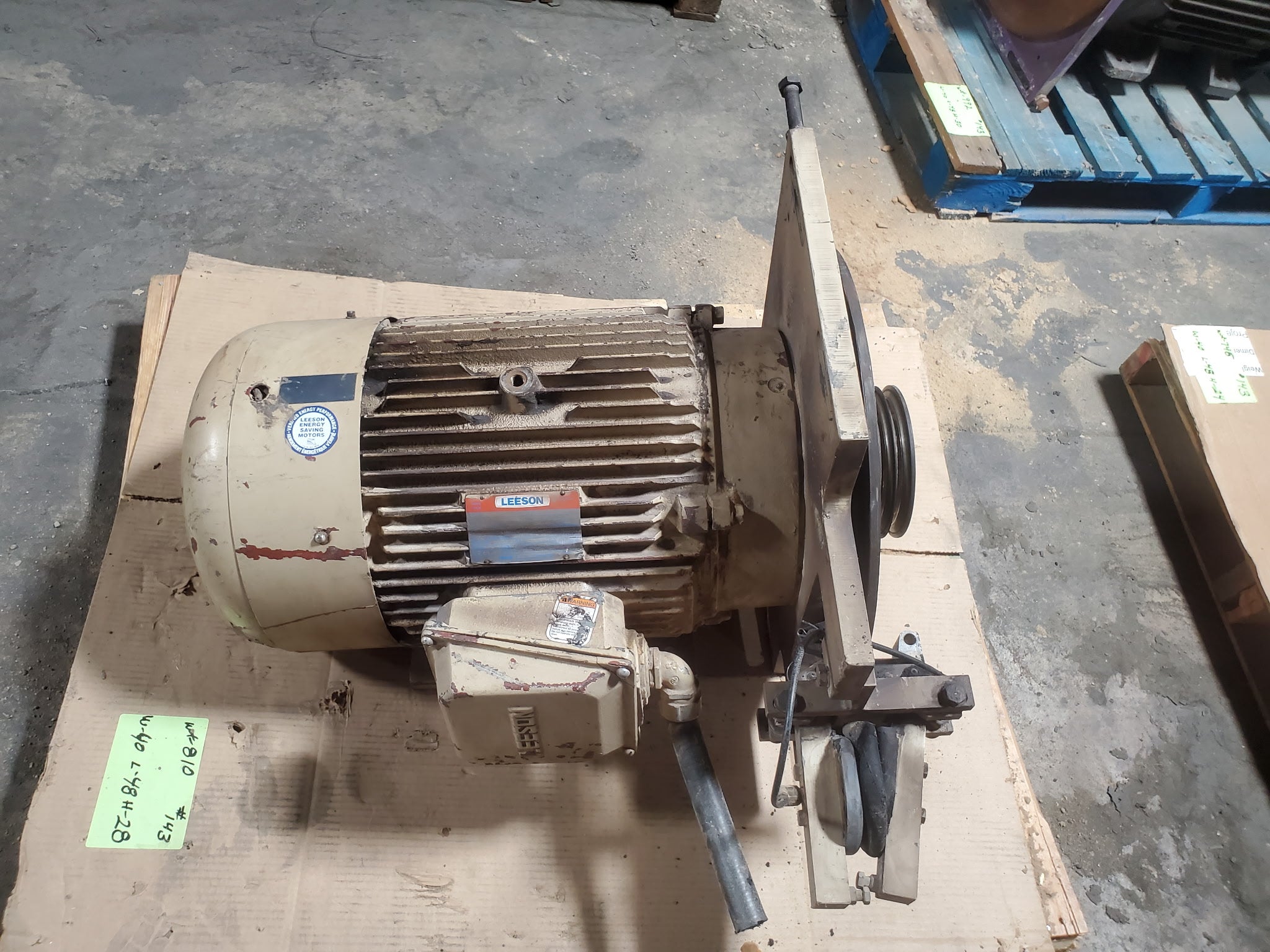Leeson G-150085-60 Motor 60HP 1770 RPM 3PH 326TC with Belt Drive Clutch Assembly