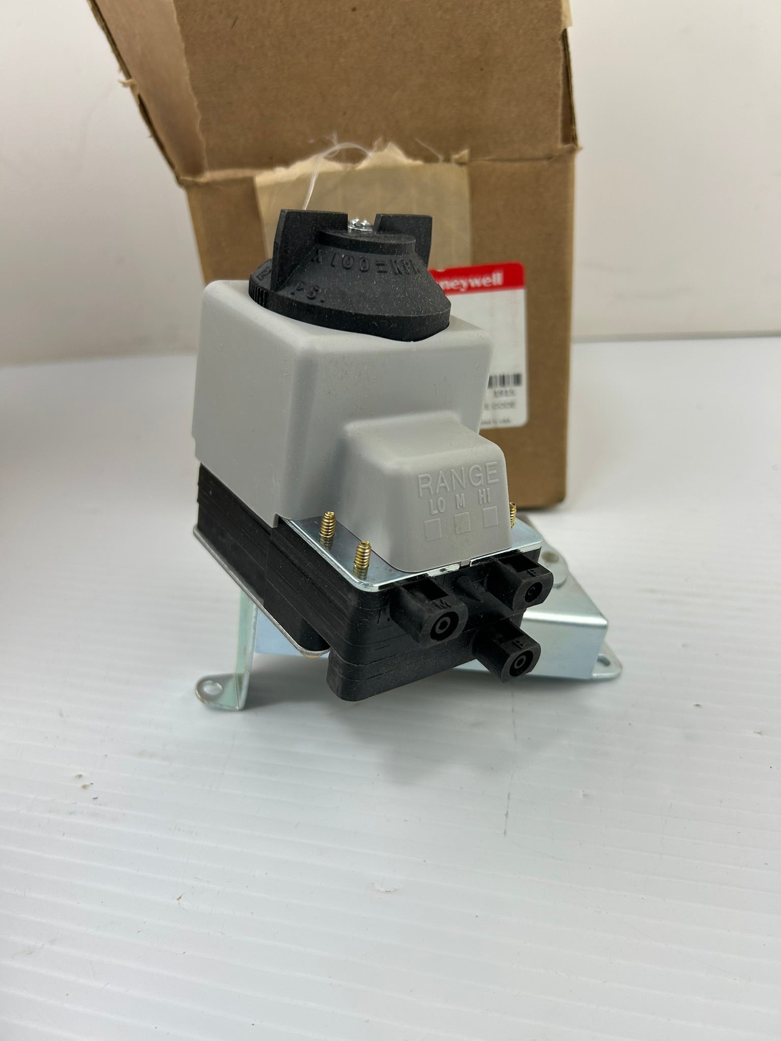 Honeywell 14004138-001 MP953B Positive Positioner Retrofit Kit 7" 3/4" Stroke