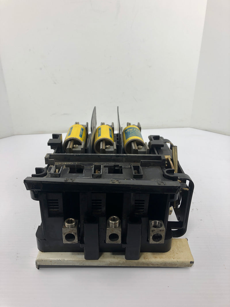 Allen Bradley 1494V-DS200 Disconnect Switch with Fuses Ser B Line Terminal Guard