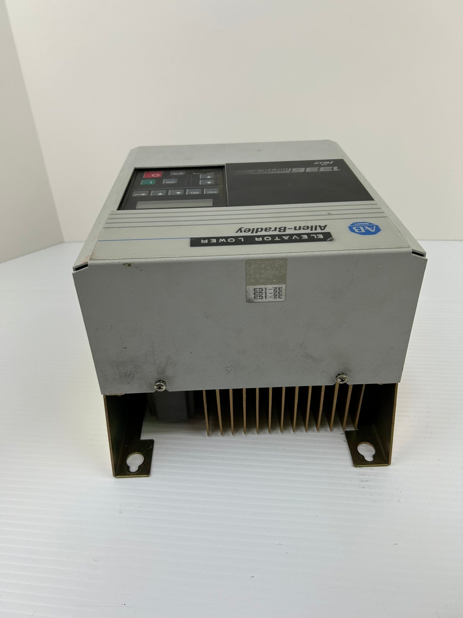 Allen-Bradley 1336E-BRF30-AE-EN Drive Series D 48kVA 3PH 0-460V