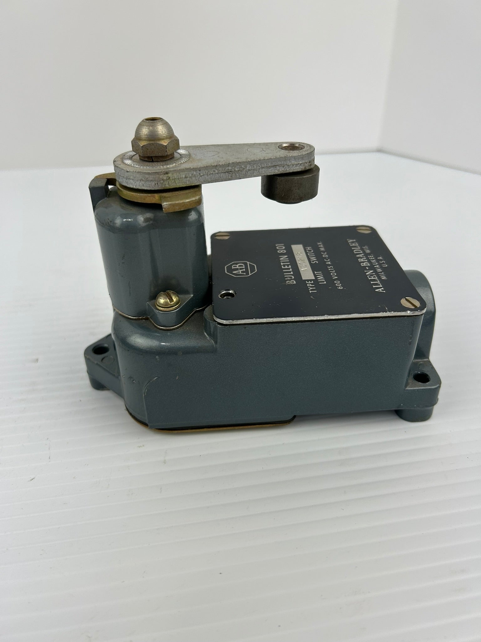 Allen Bradley ASC218 Limit Switch Bulletin 801 600 Volts AC-DC Max