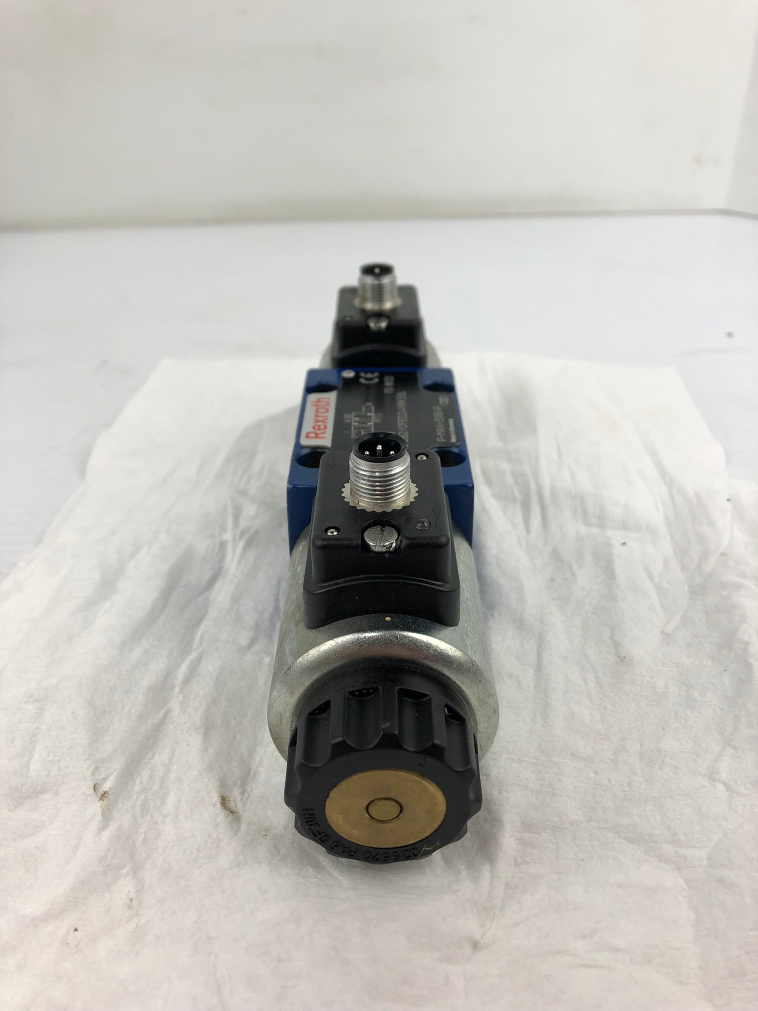 Rexroth 4WE 6 D62/OFEG24N9K33L Control Valve R900248768