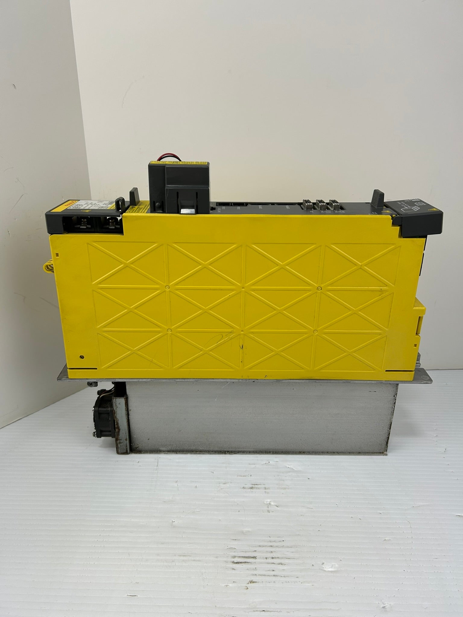 Fanuc A06B-6117-H209 Servo Amplifier Servo Drive Series E aiSV 80/80 B-65282