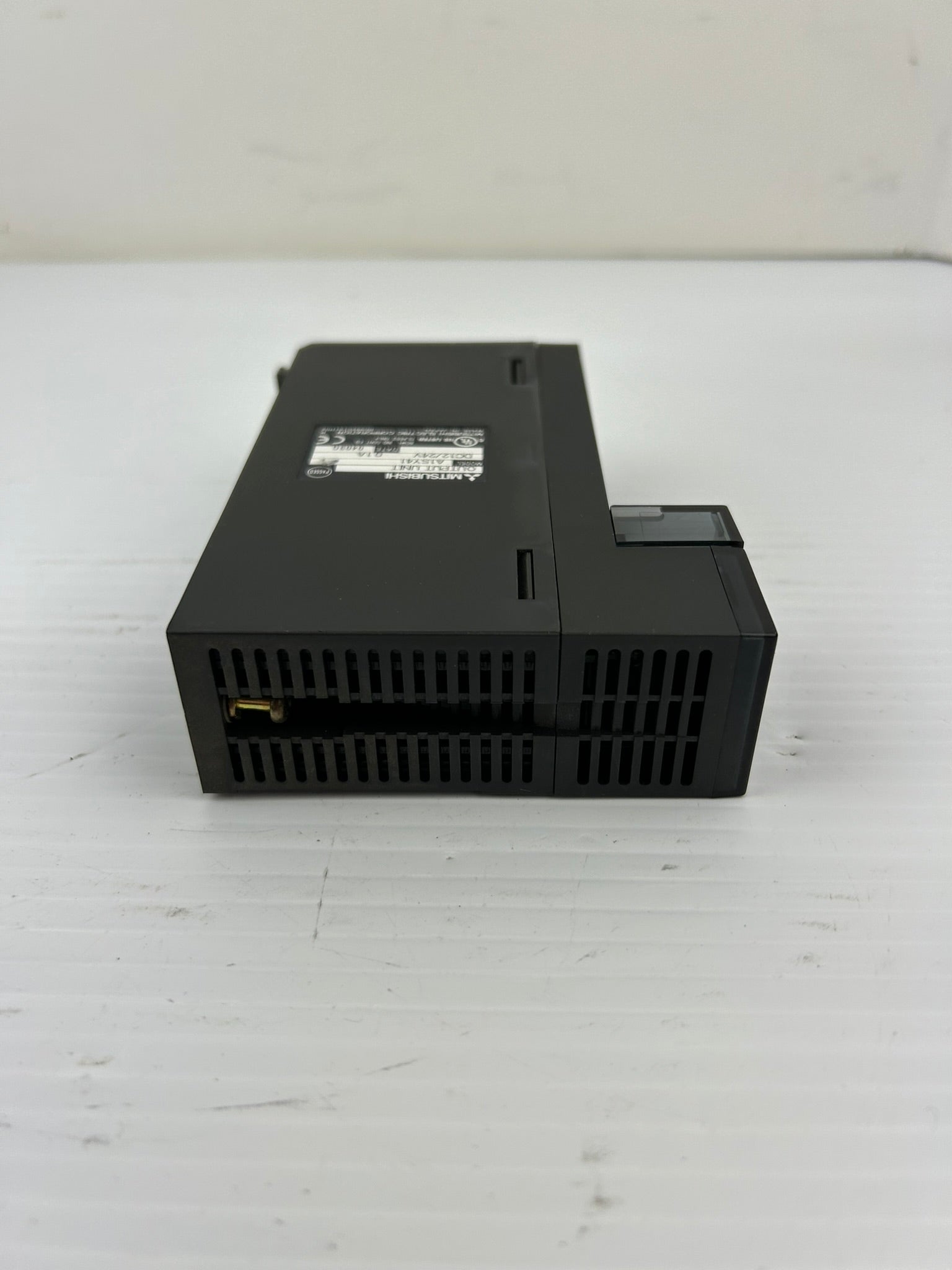 Mitsubishi A1SY41 Output Unit PLC Module 12/24VDC 0.1A