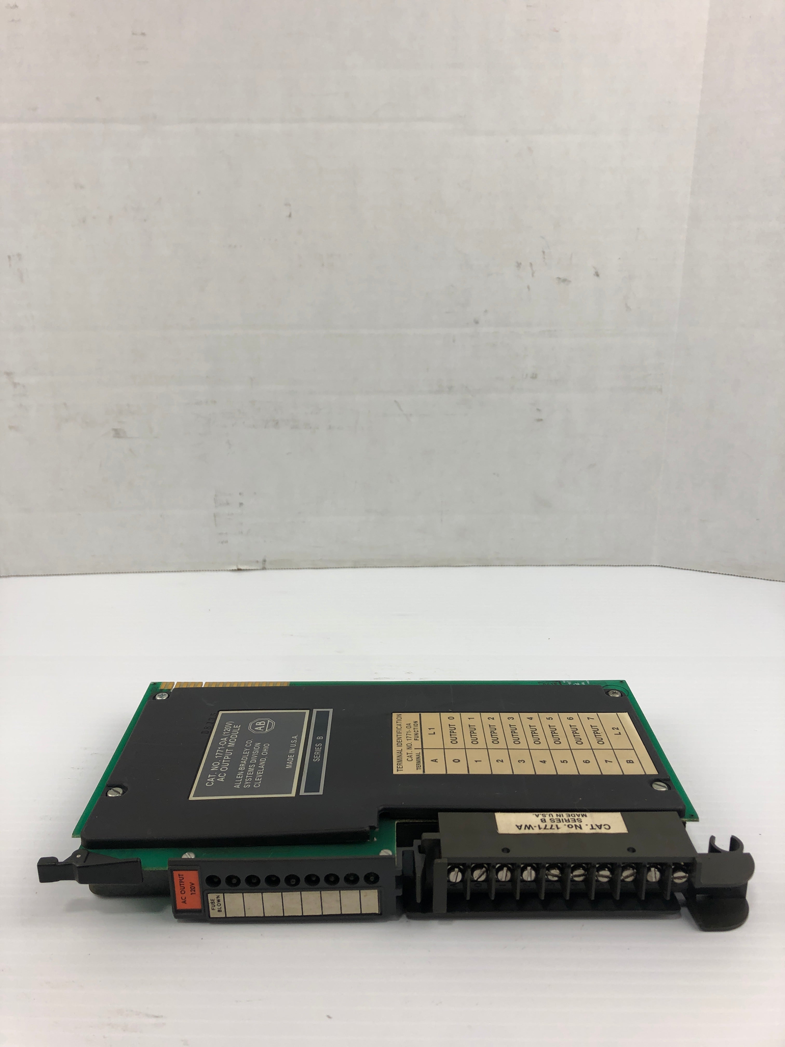 Allen-Bradley 1771-OA AC Output Module Series B 120V