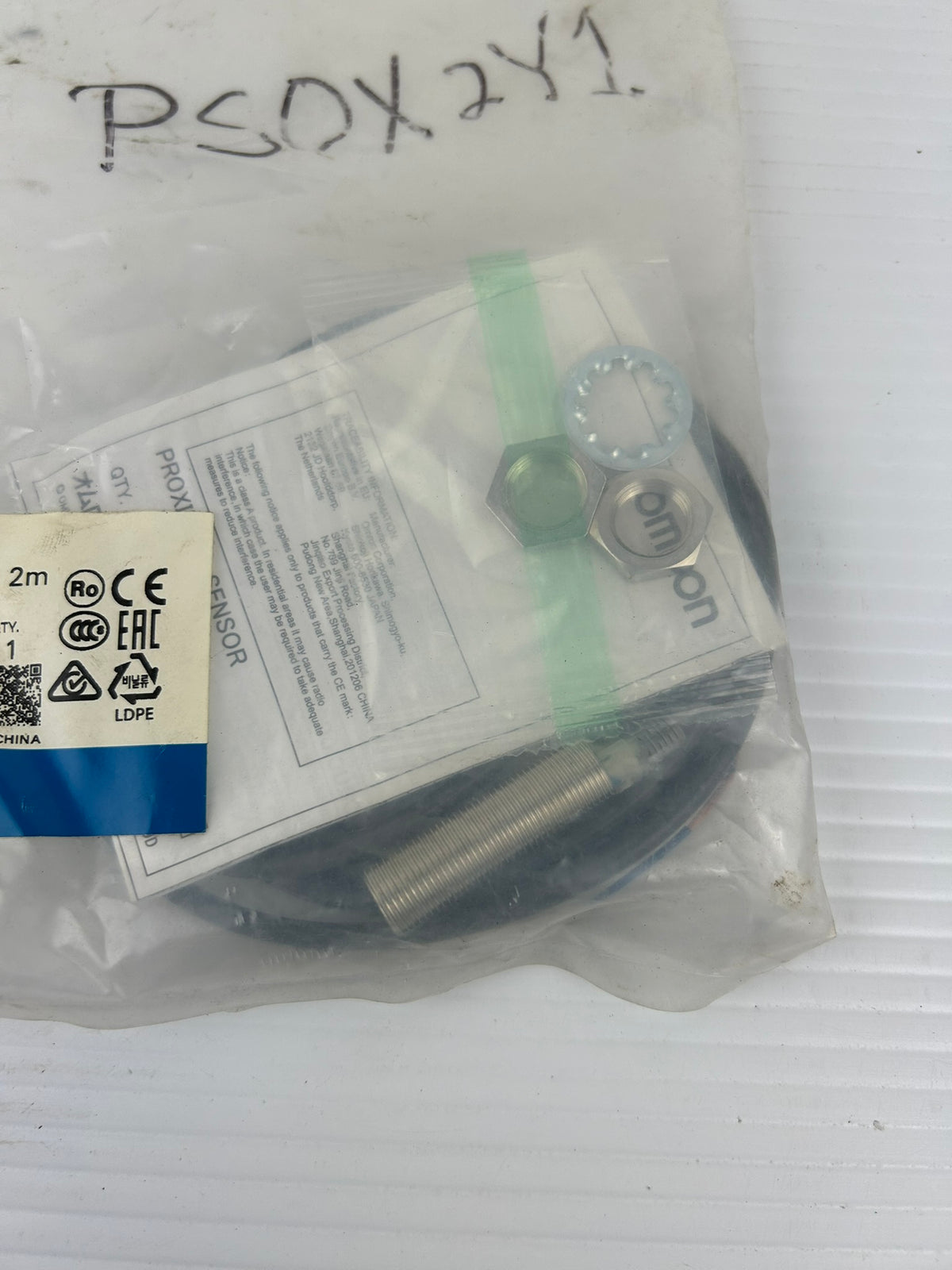 OMRON E2E-X2Y1 2M Proximity Sensor M12 2mm AC 2-Wire NO 24-240VAC