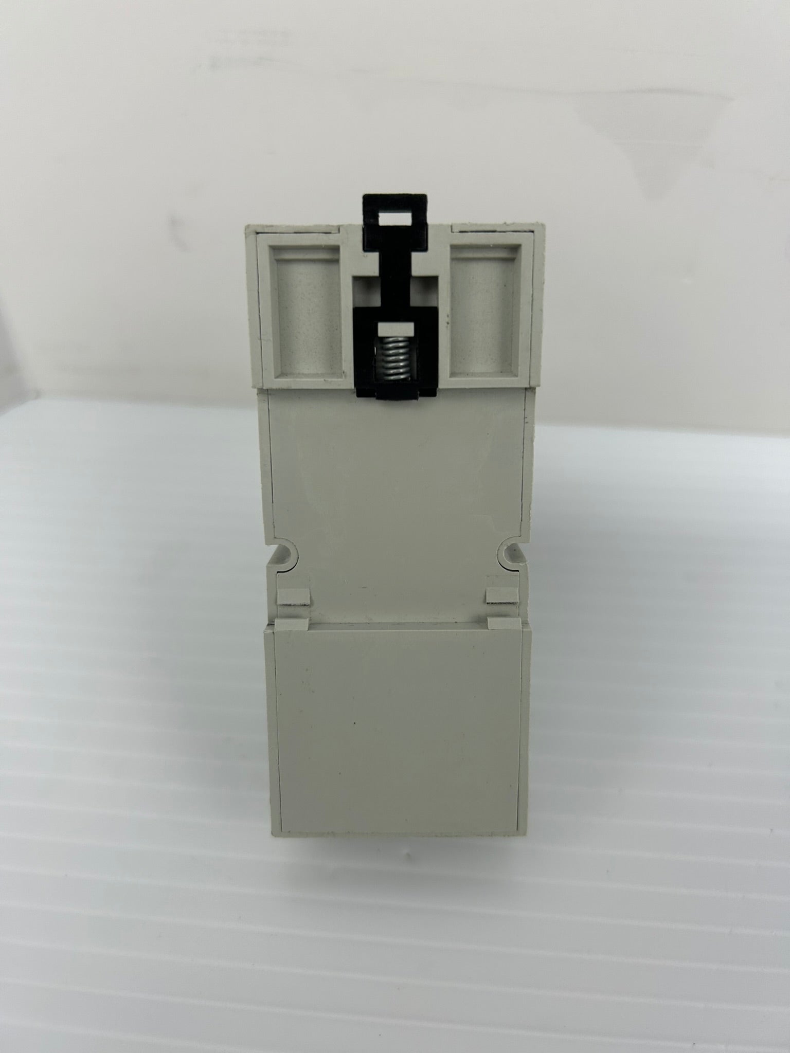 Allen-Bradley 700-HB33Z24 Relay Ser. E With 700-HN153 Base Ser. B - Lot of 2