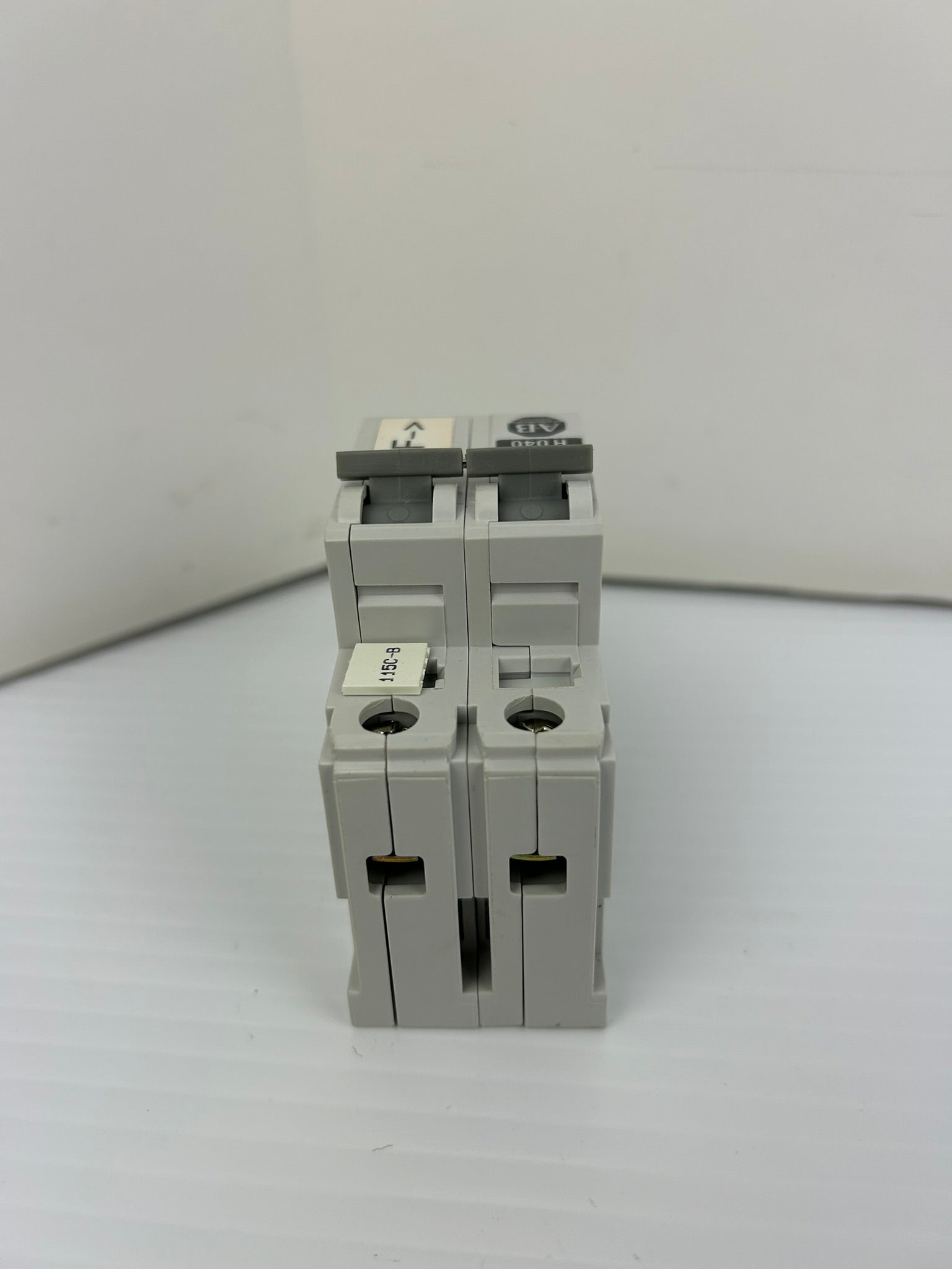 Allen-Bradley 1492-CB2 Circuit Breaker H040 Series B 480VAC 4A 2P - Lot of 3