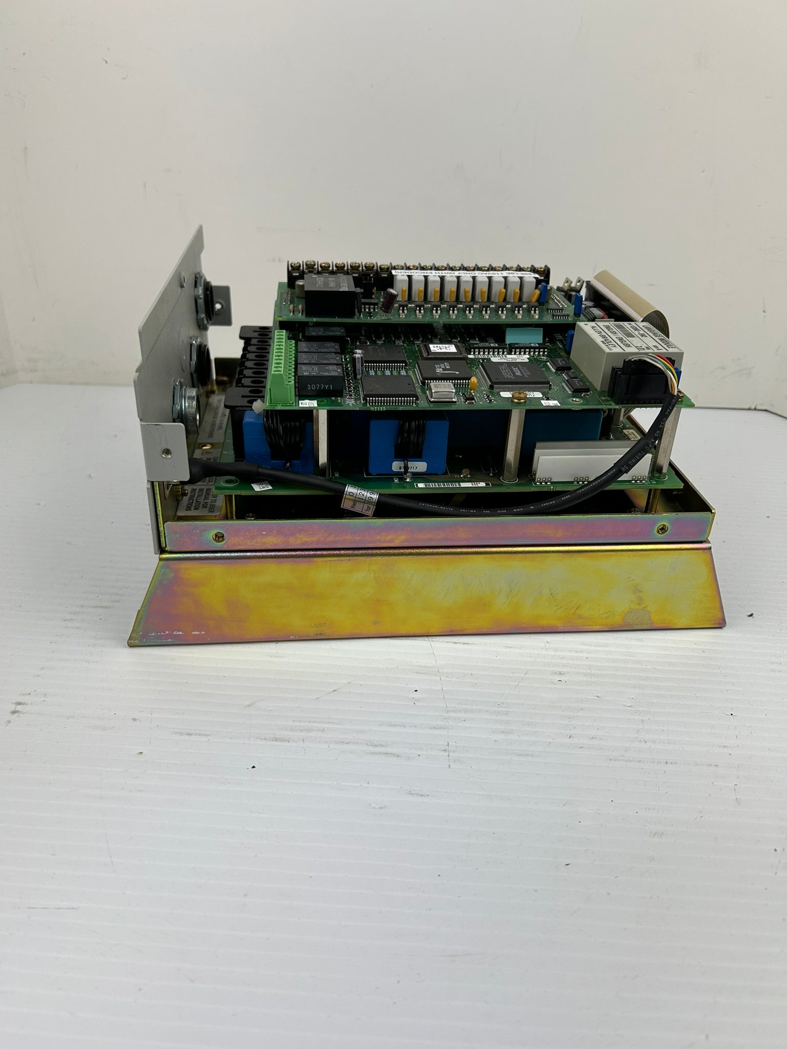 Allen-Bradley 1336E-BRF10-AA-EN-L9E Drive Ser D 22kVA 3PH 380/480V 28A 50/60Hz