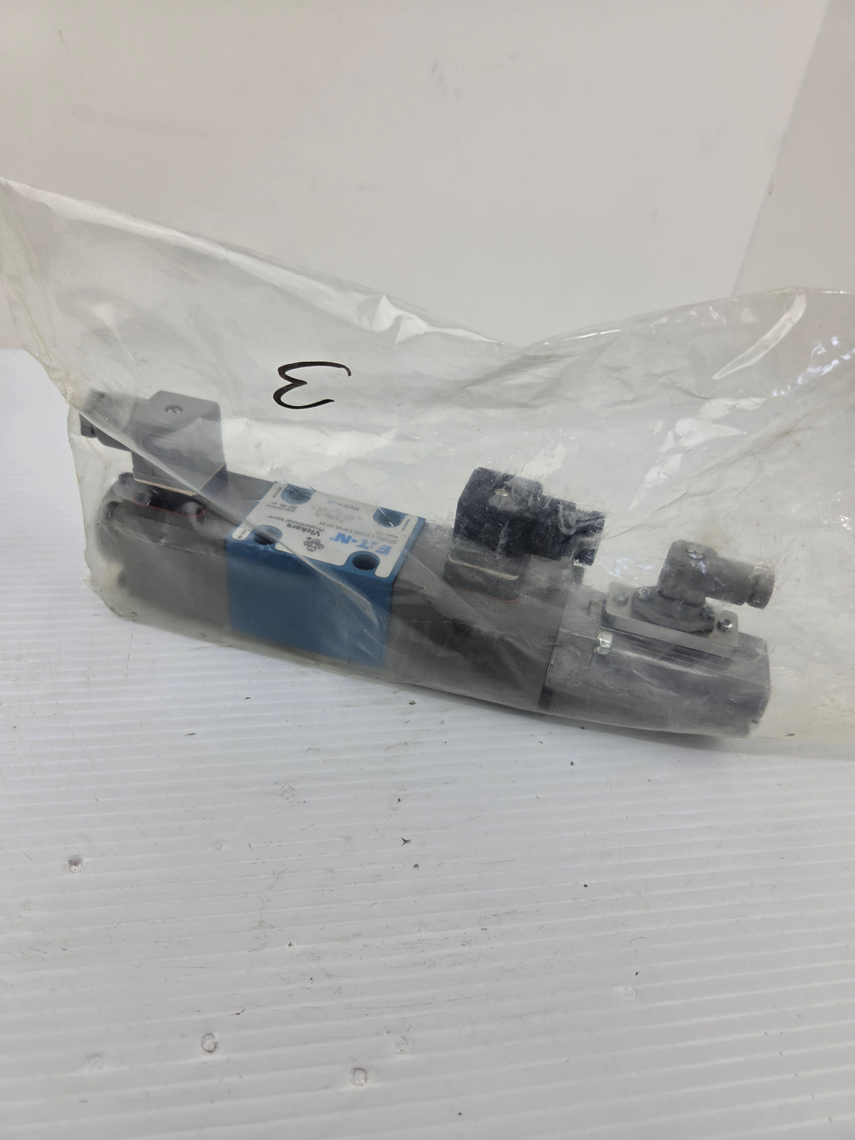 Eaton Vickers KFDG4V 3 2C20N Z M U1 H7 20 Proportional Valve