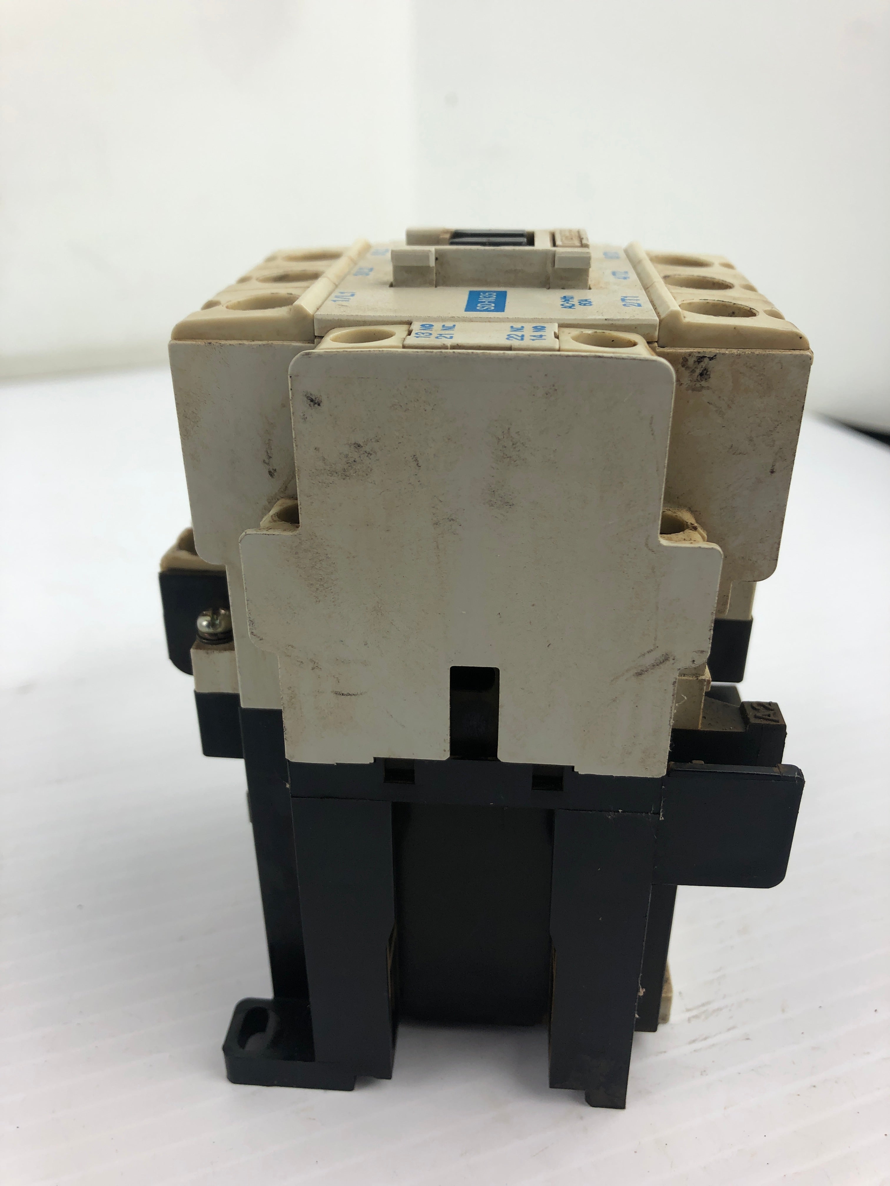 Mitsubishi SD-N35 Magnetic Contactor 110~600V 40A 3PH