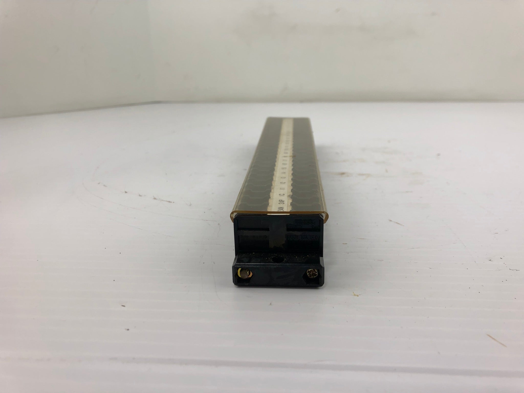 IDEC BTB15 Terminal Block 26 Pole