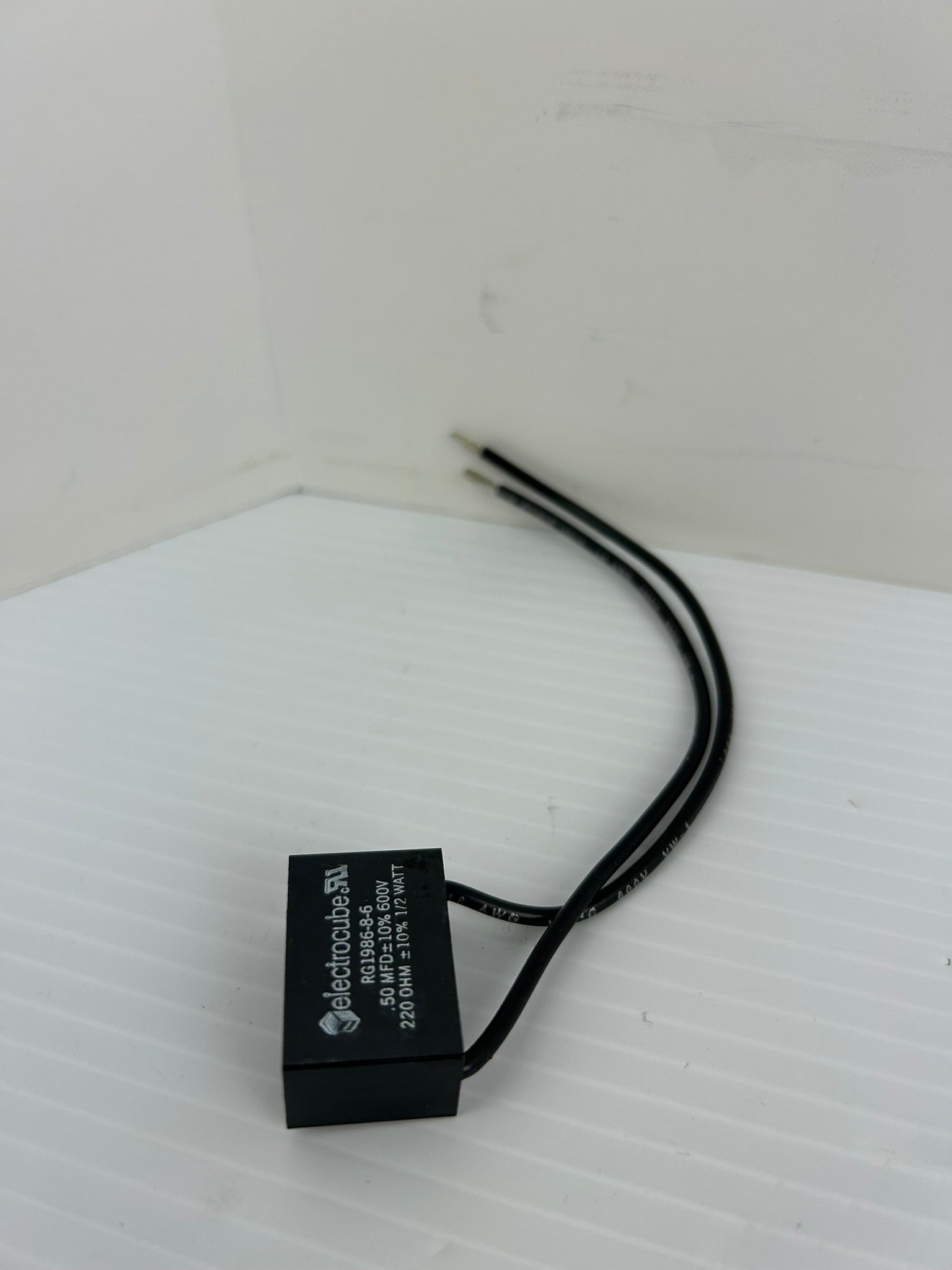 Electrocube RG1986-8-6 Capacitor .50MFD +/-10% 600V 220Ω 1/2W - Lot of 5