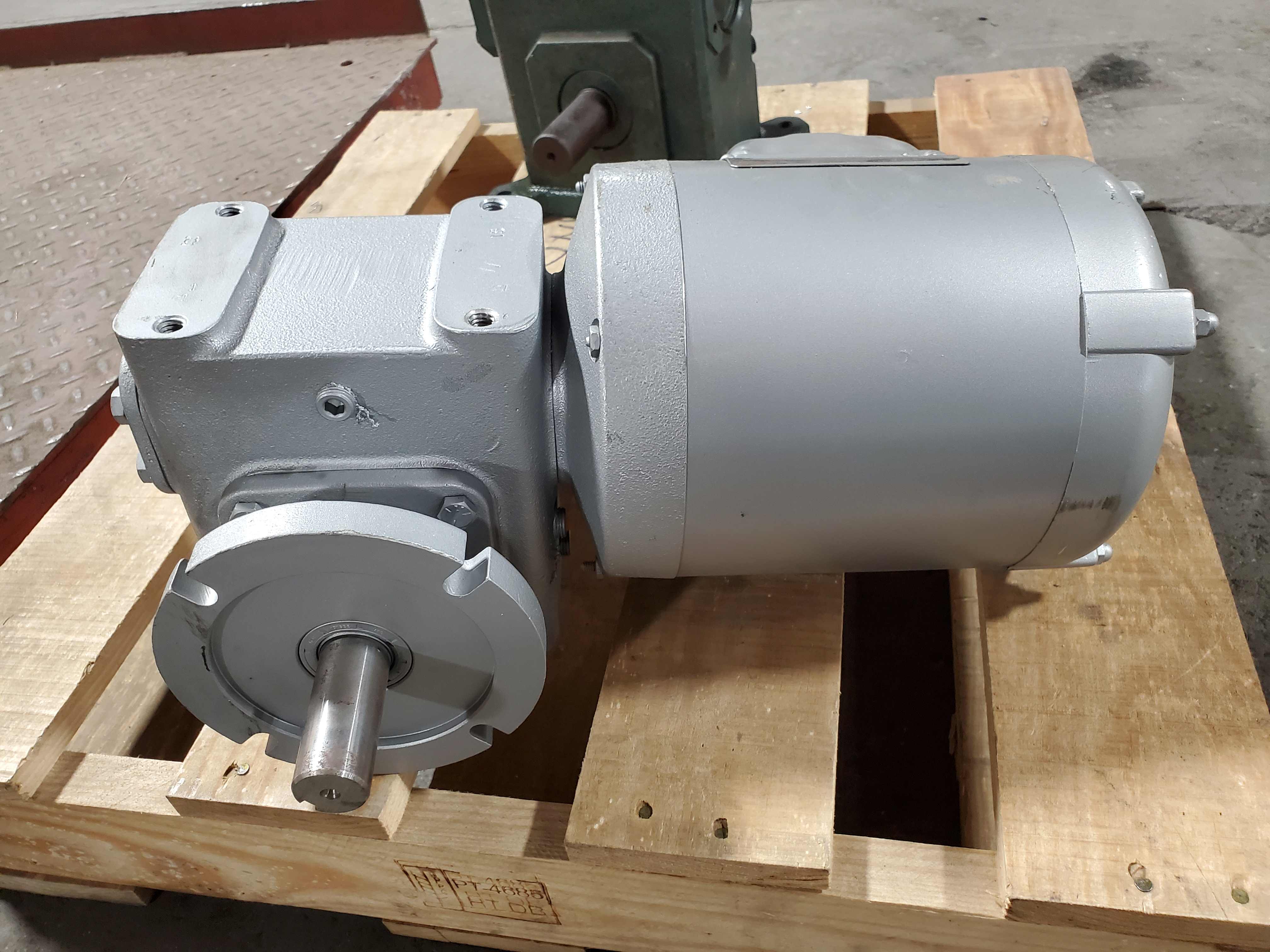 Electra-Gear EL-FLMG821-15-LL-EK50ETW Gear Motor 3 PH, 60Hz, .50 HP, 1725 RPM